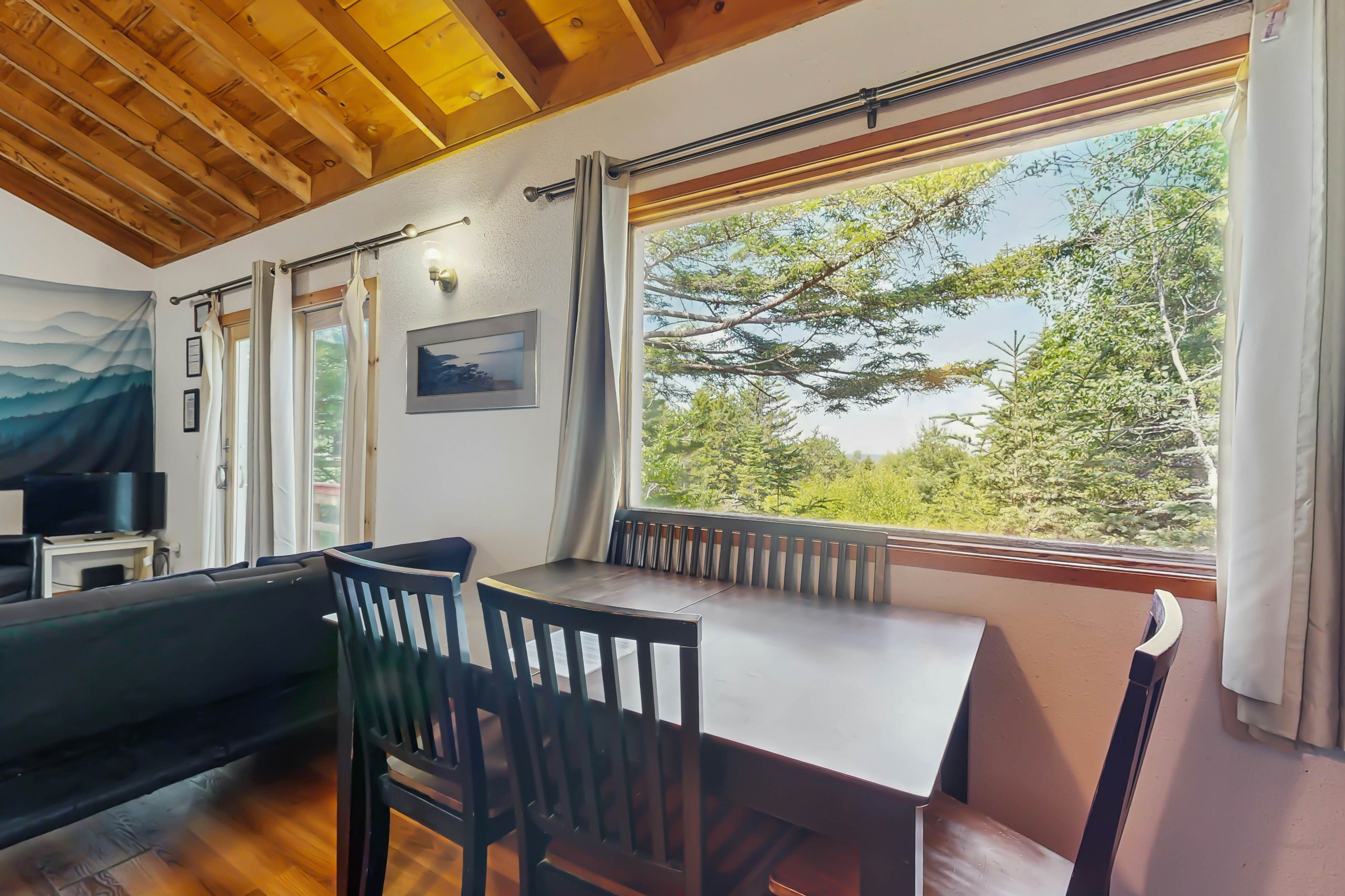 Sunset Point Mountaintop Cabin