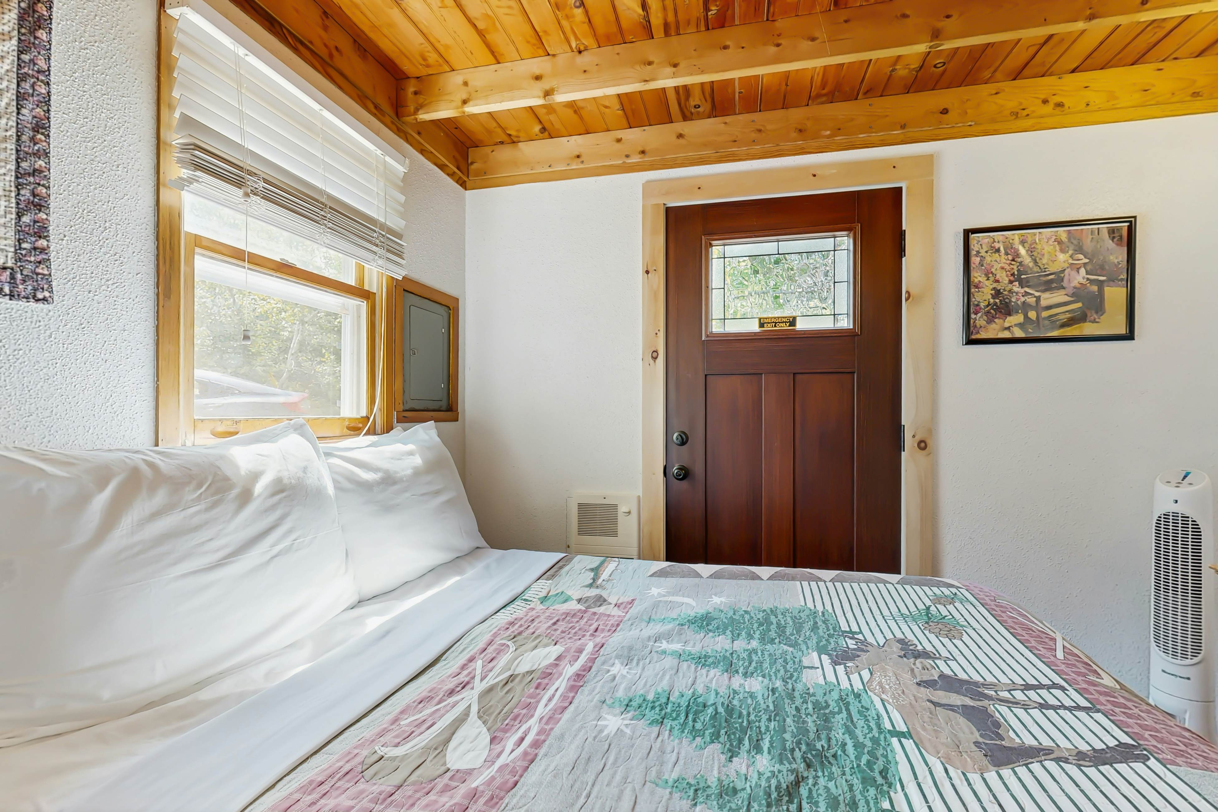 Sunset Point Mountaintop Cabin