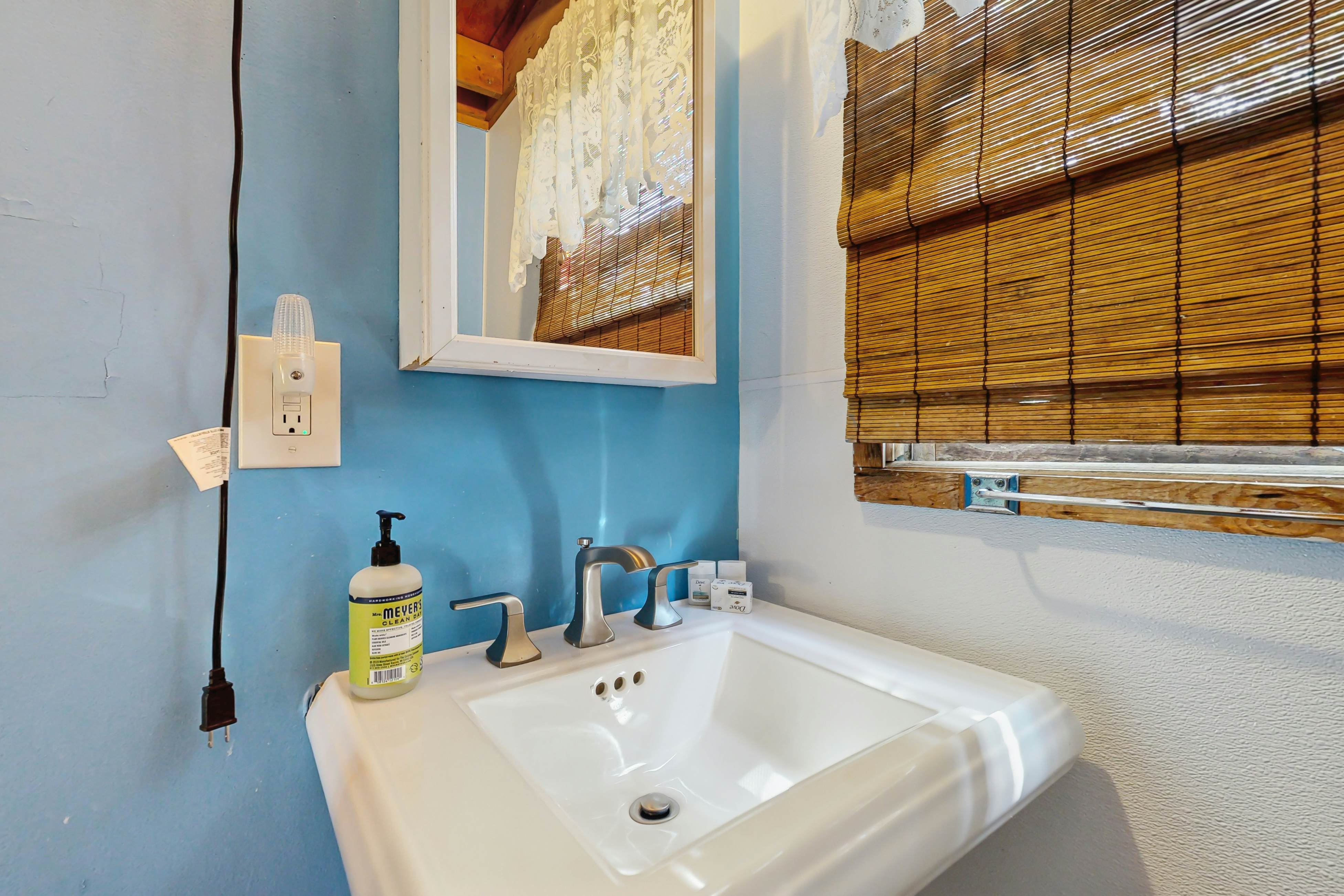 Sunset Point Mountaintop Cabin