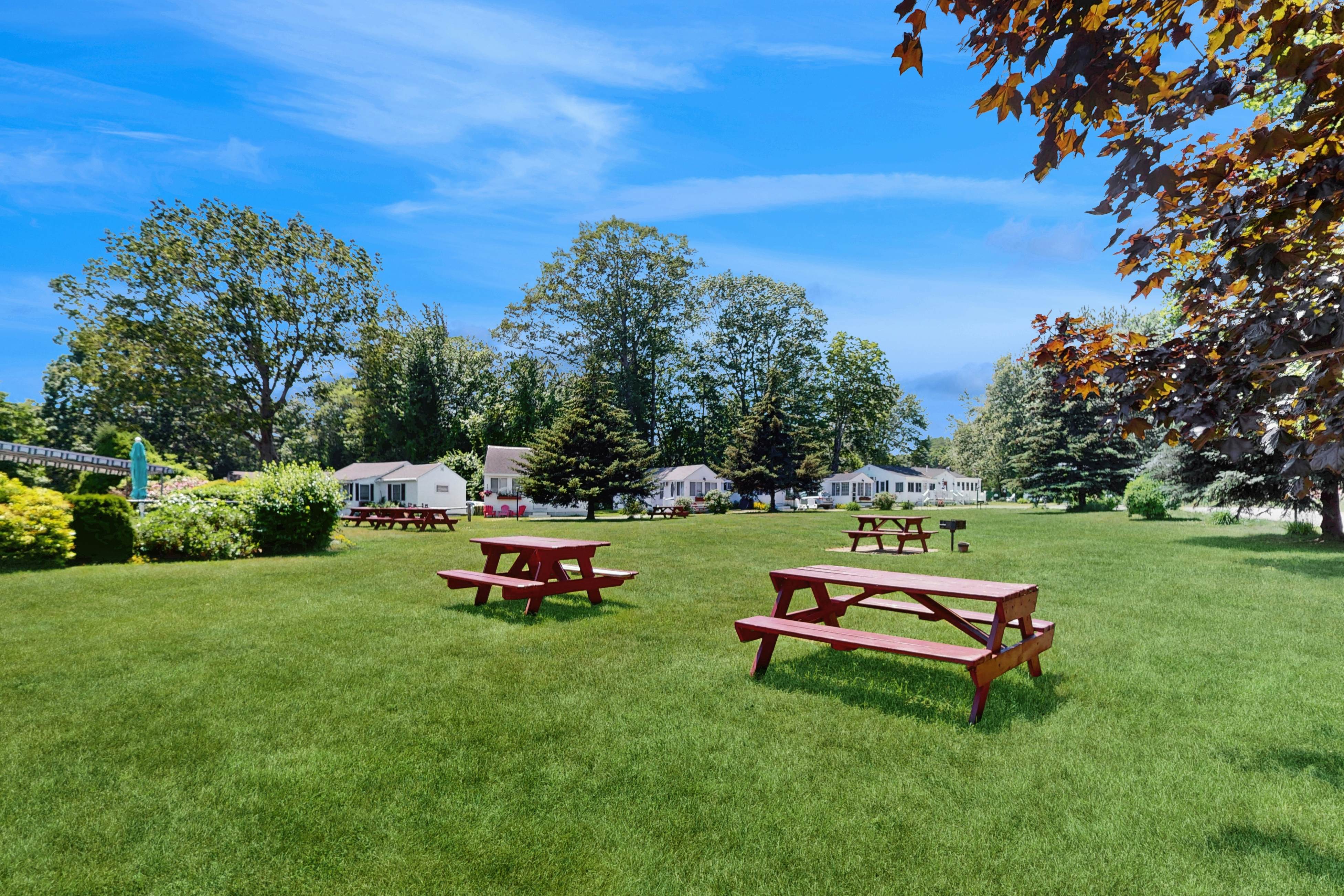 Quintessential Room by the Sea - Holiday House #M8