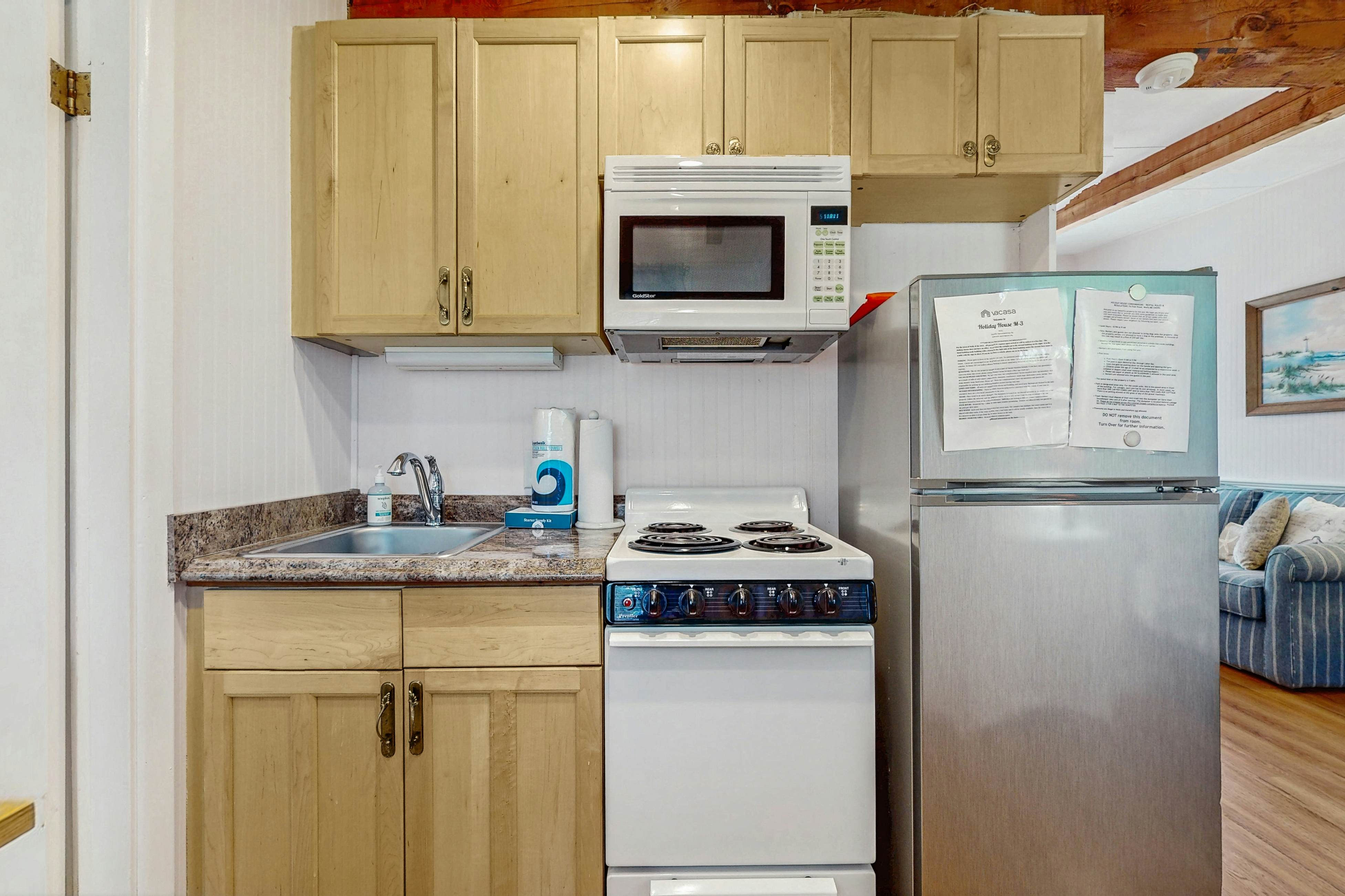 Sea Glass Escape - Holiday House M3