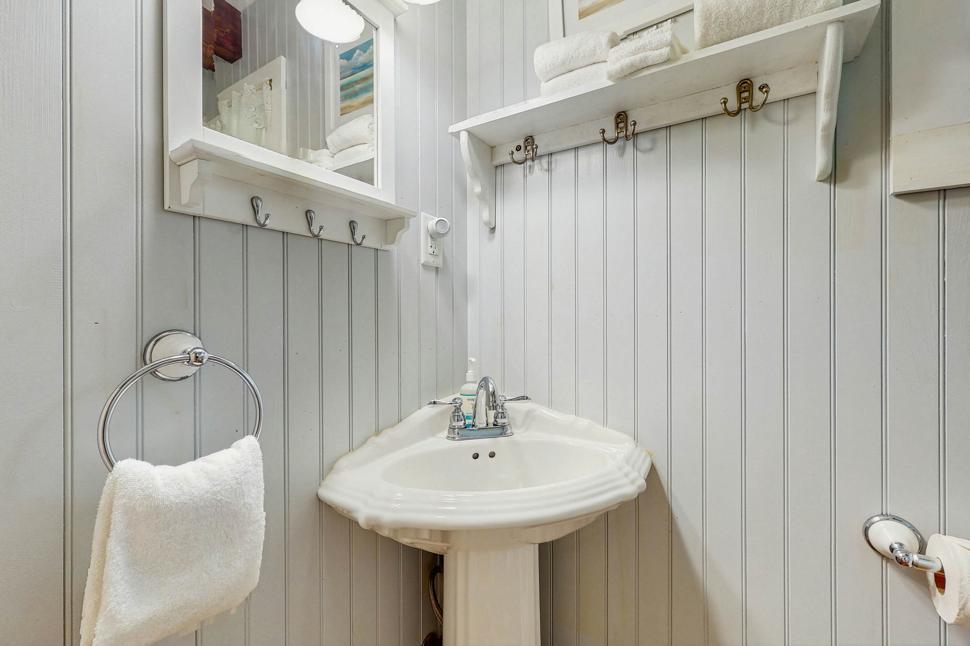 Sea Glass Escape - Holiday House M3