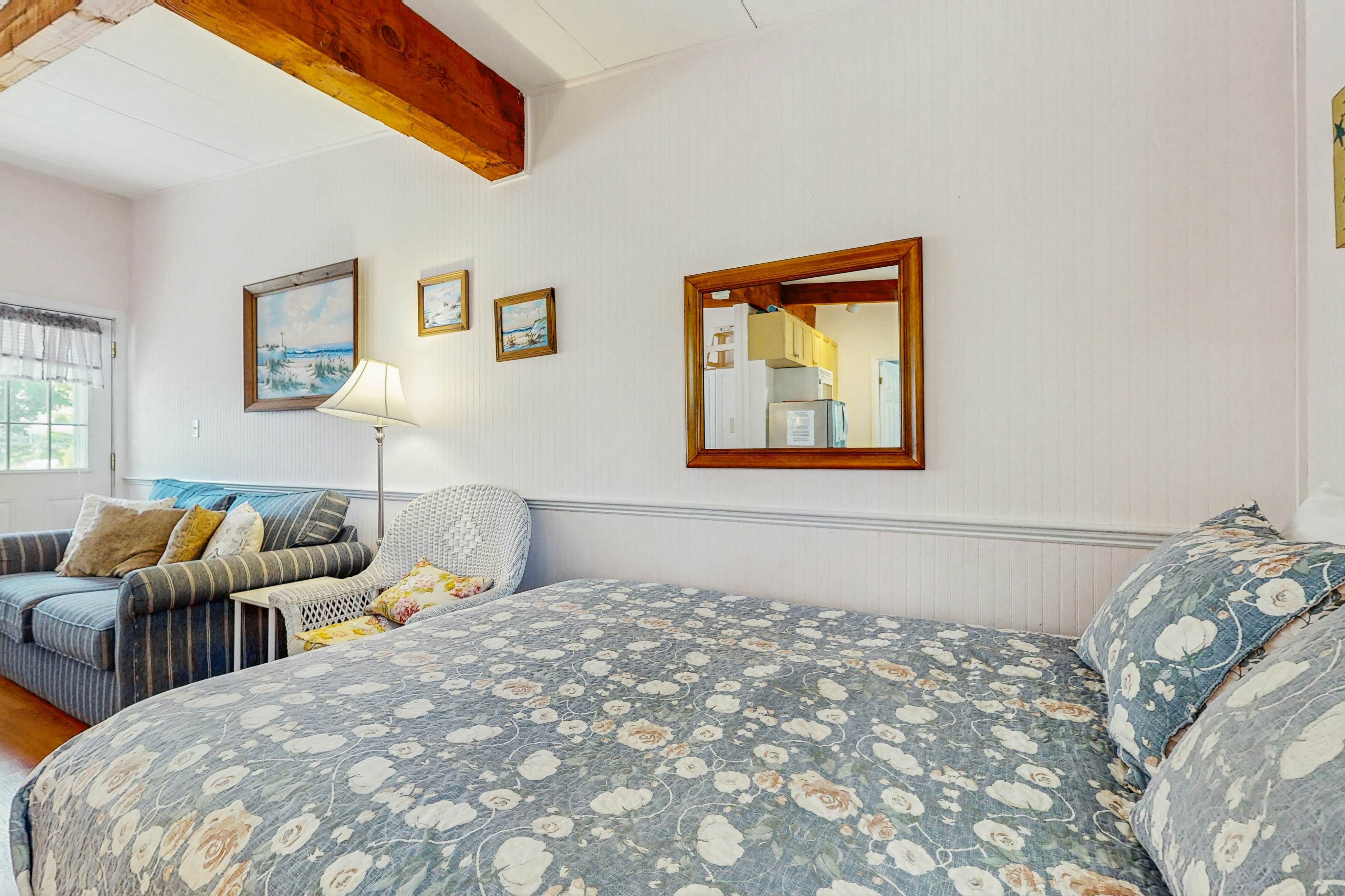 Sea Glass Escape - Holiday House M3