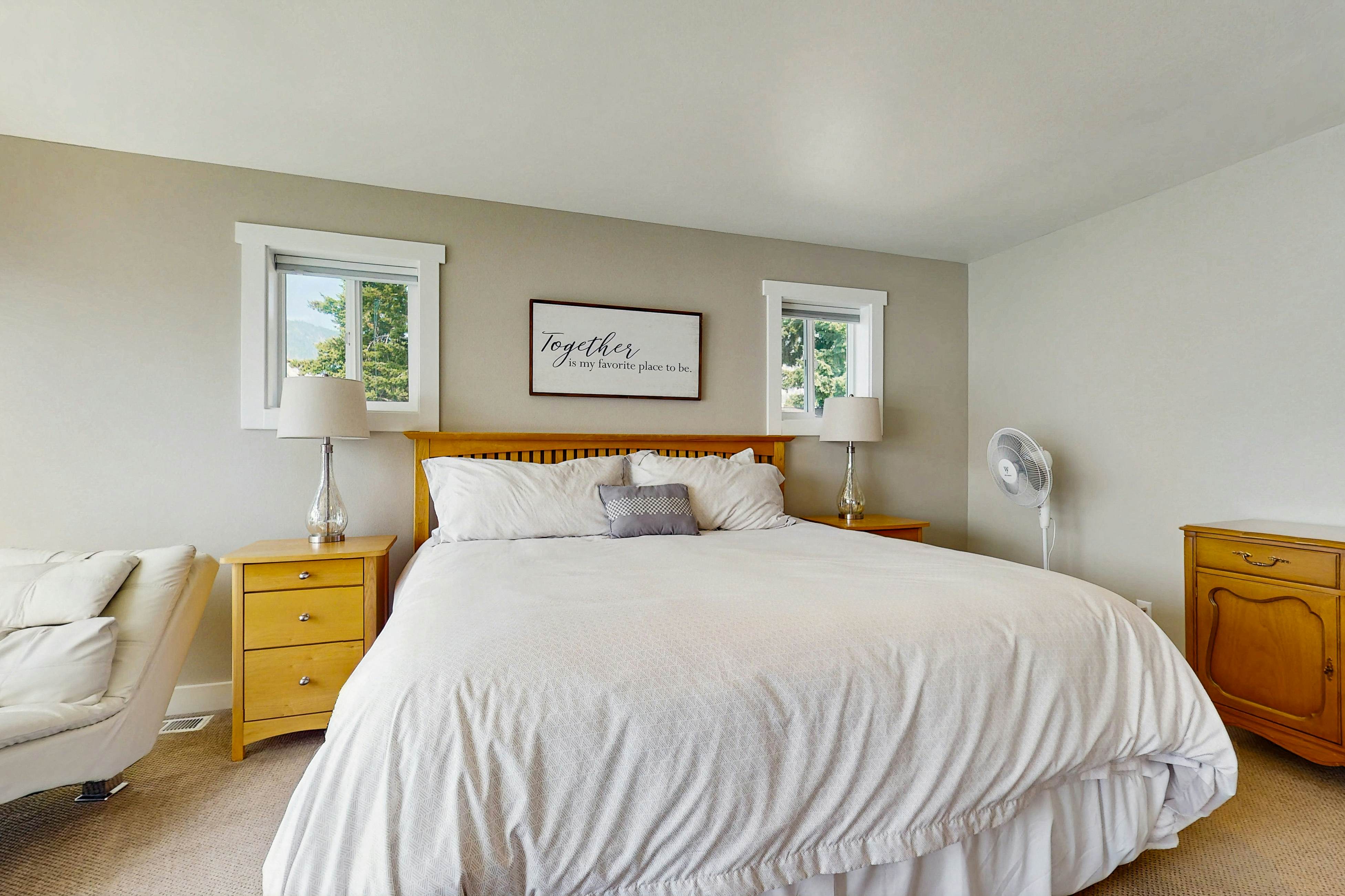 Spacious Lake Escape