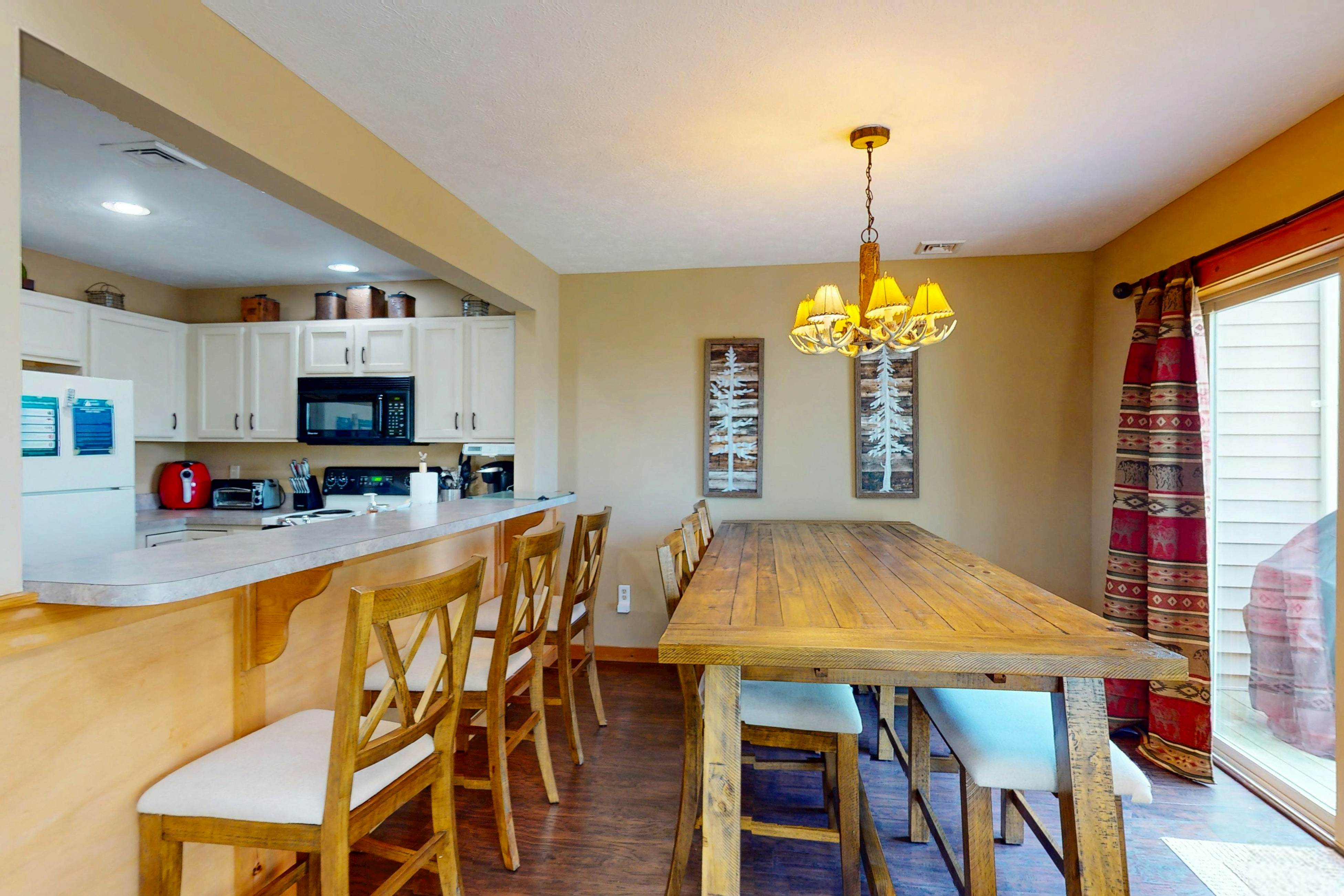 Cozy Mountain Retreat in Northridge