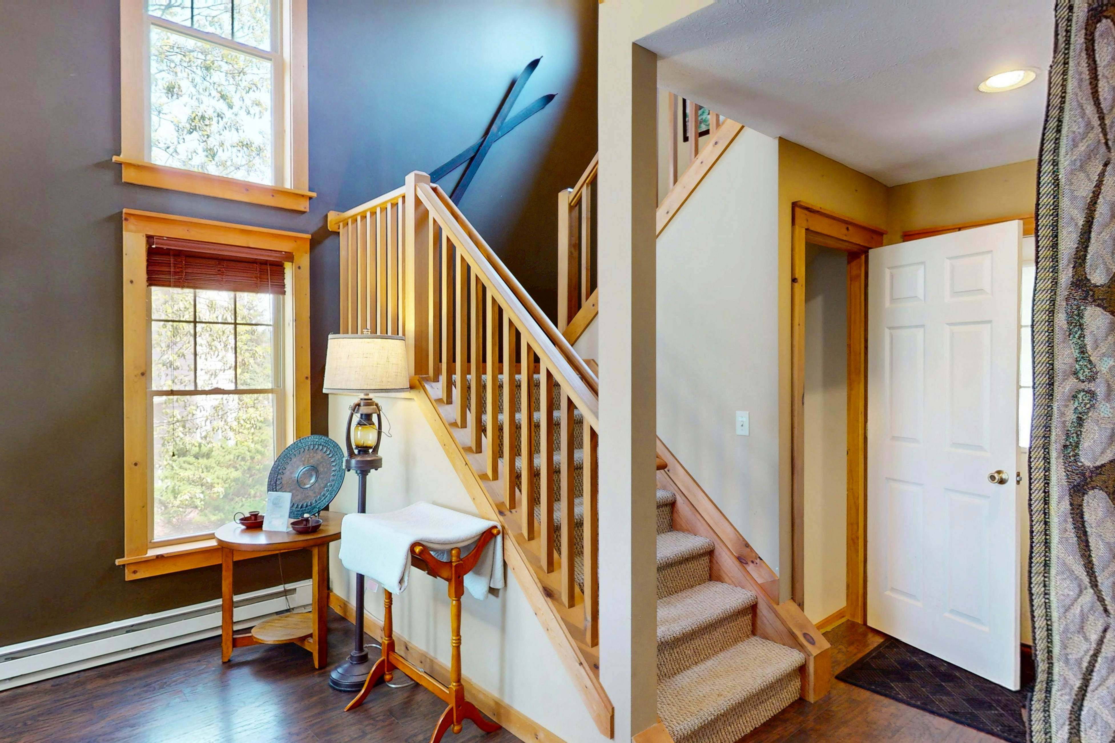 Cozy Mountain Retreat in Northridge