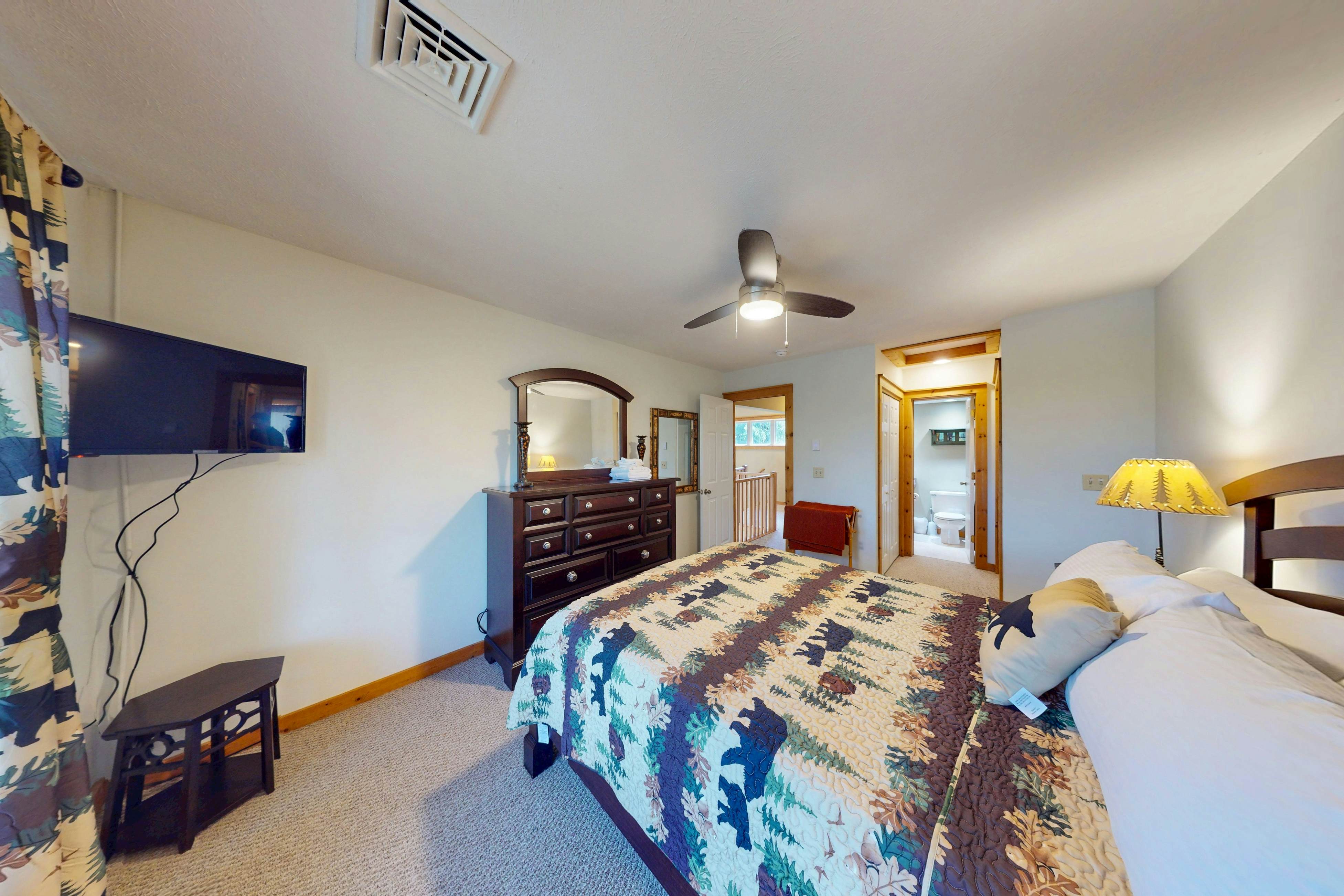 Cozy Mountain Retreat in Northridge