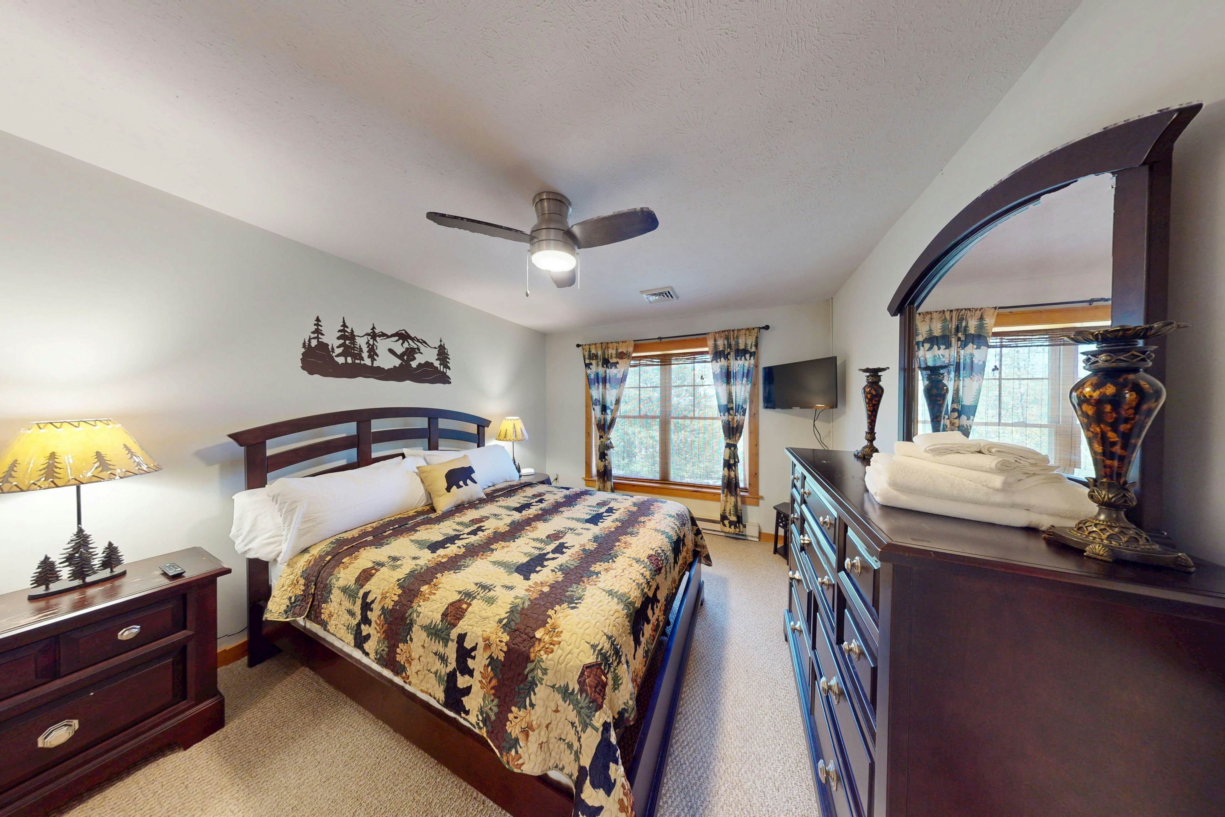 Cozy Mountain Retreat in Northridge