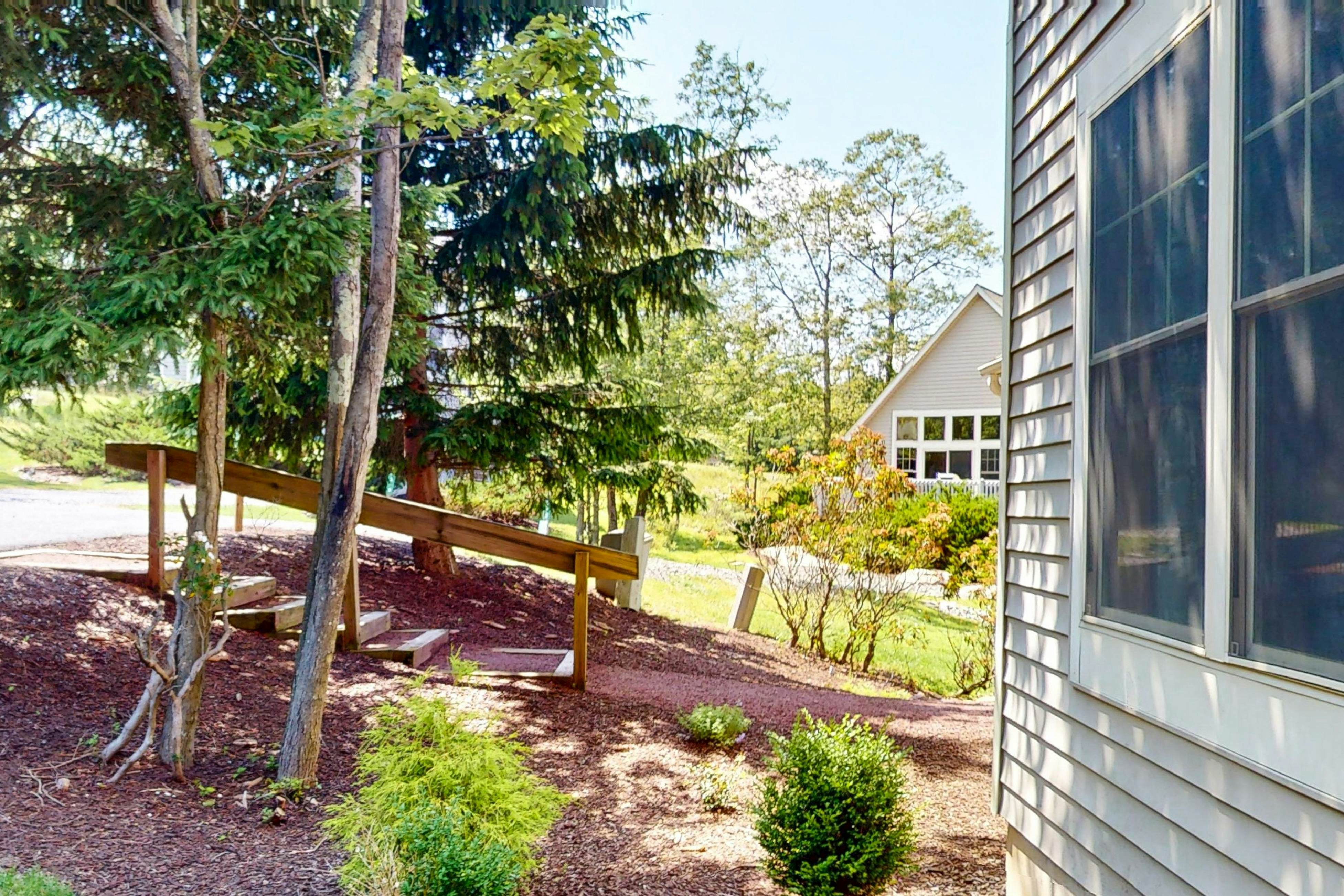 Cozy Mountain Retreat in Northridge