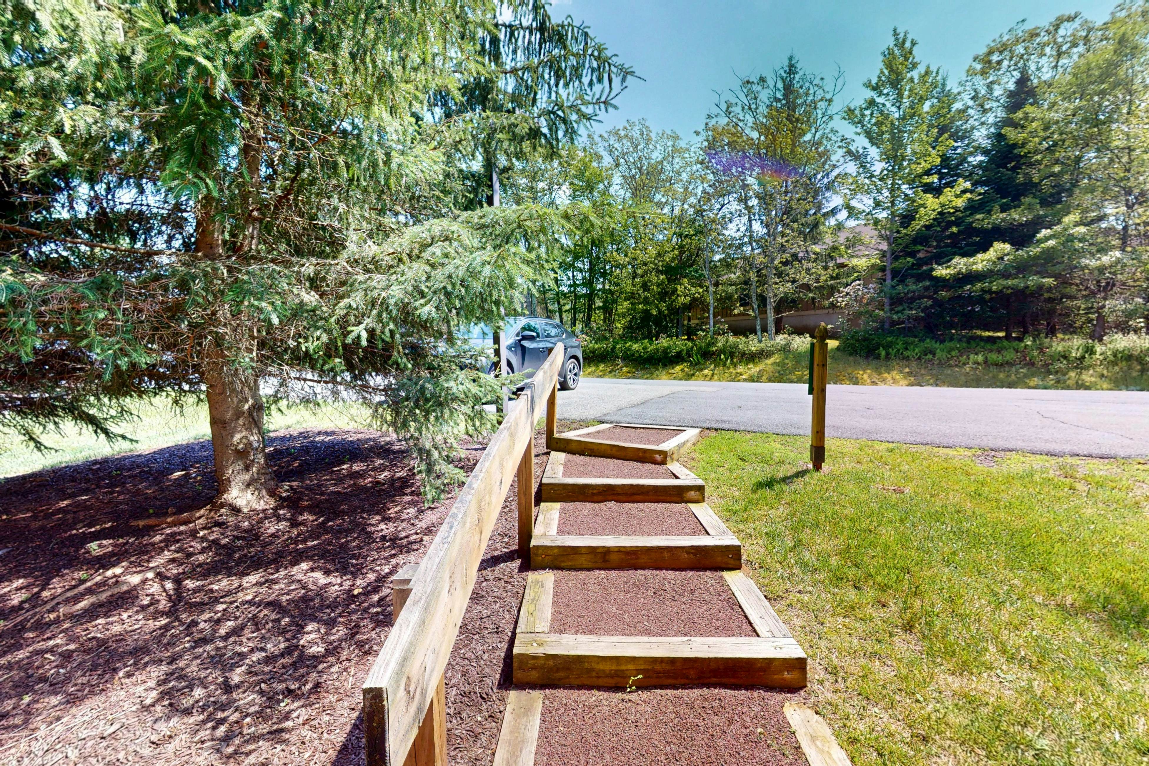 Cozy Mountain Retreat in Northridge