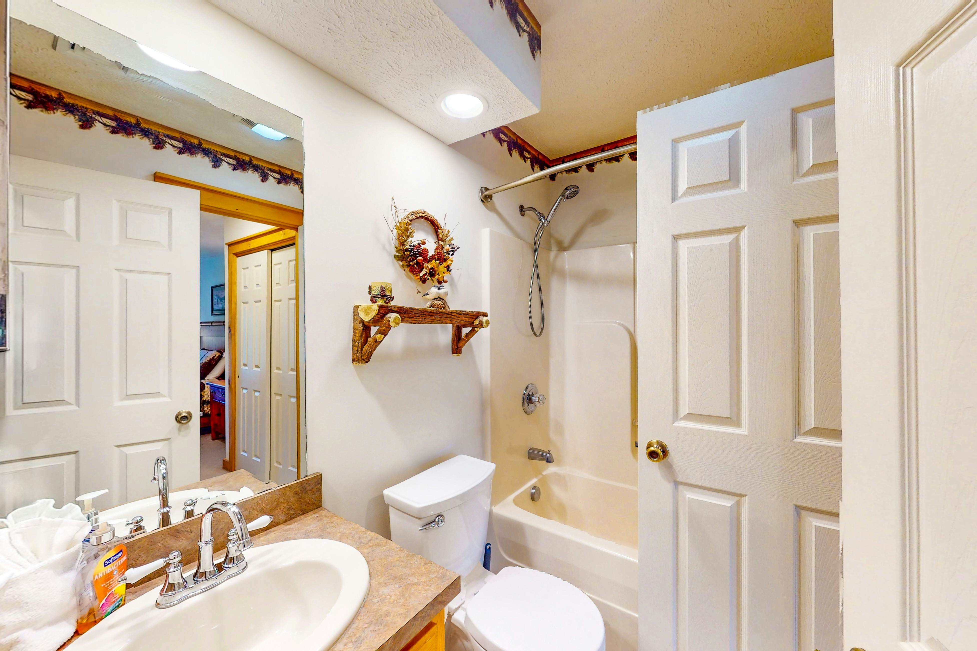 The Overlook Nook in Northridge