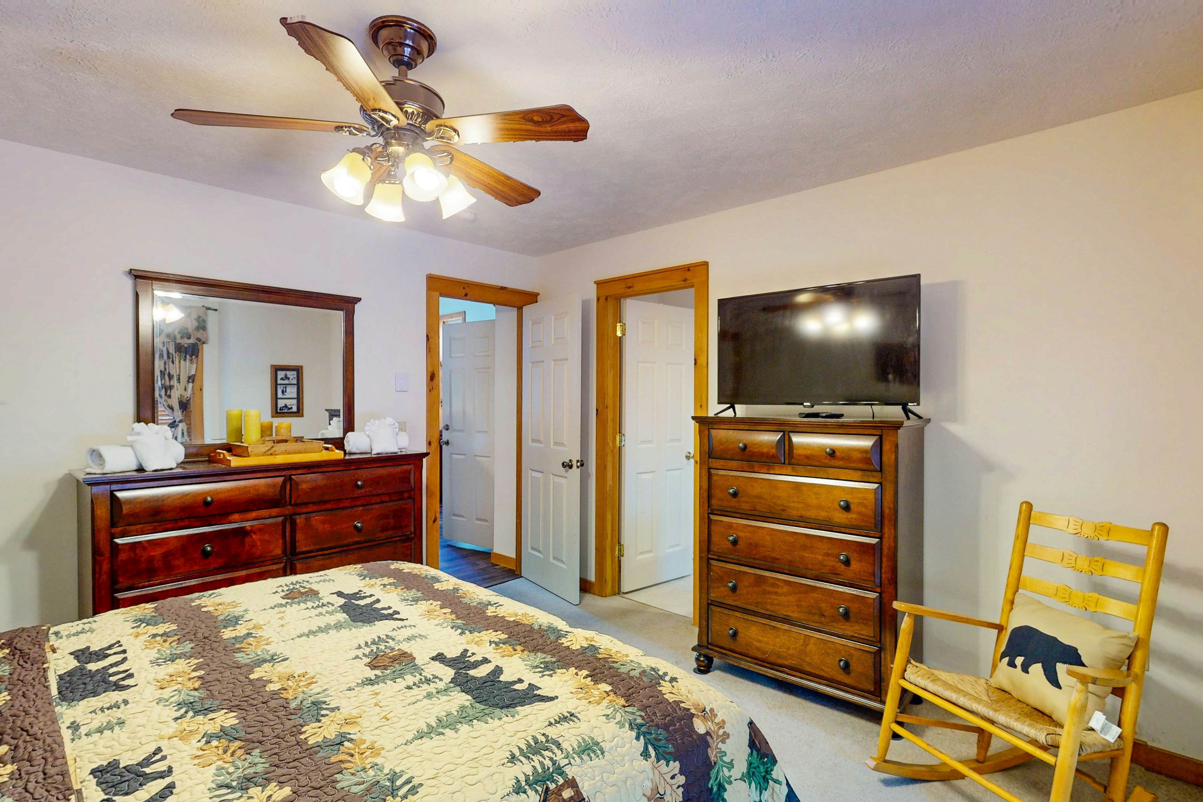 The Overlook Nook in Northridge