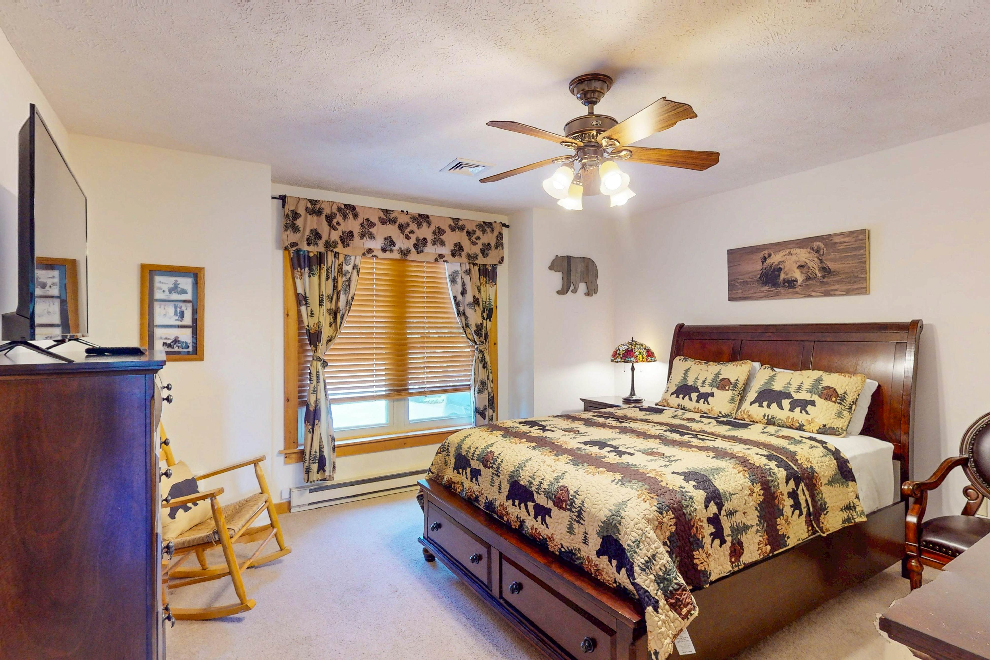 The Overlook Nook in Northridge