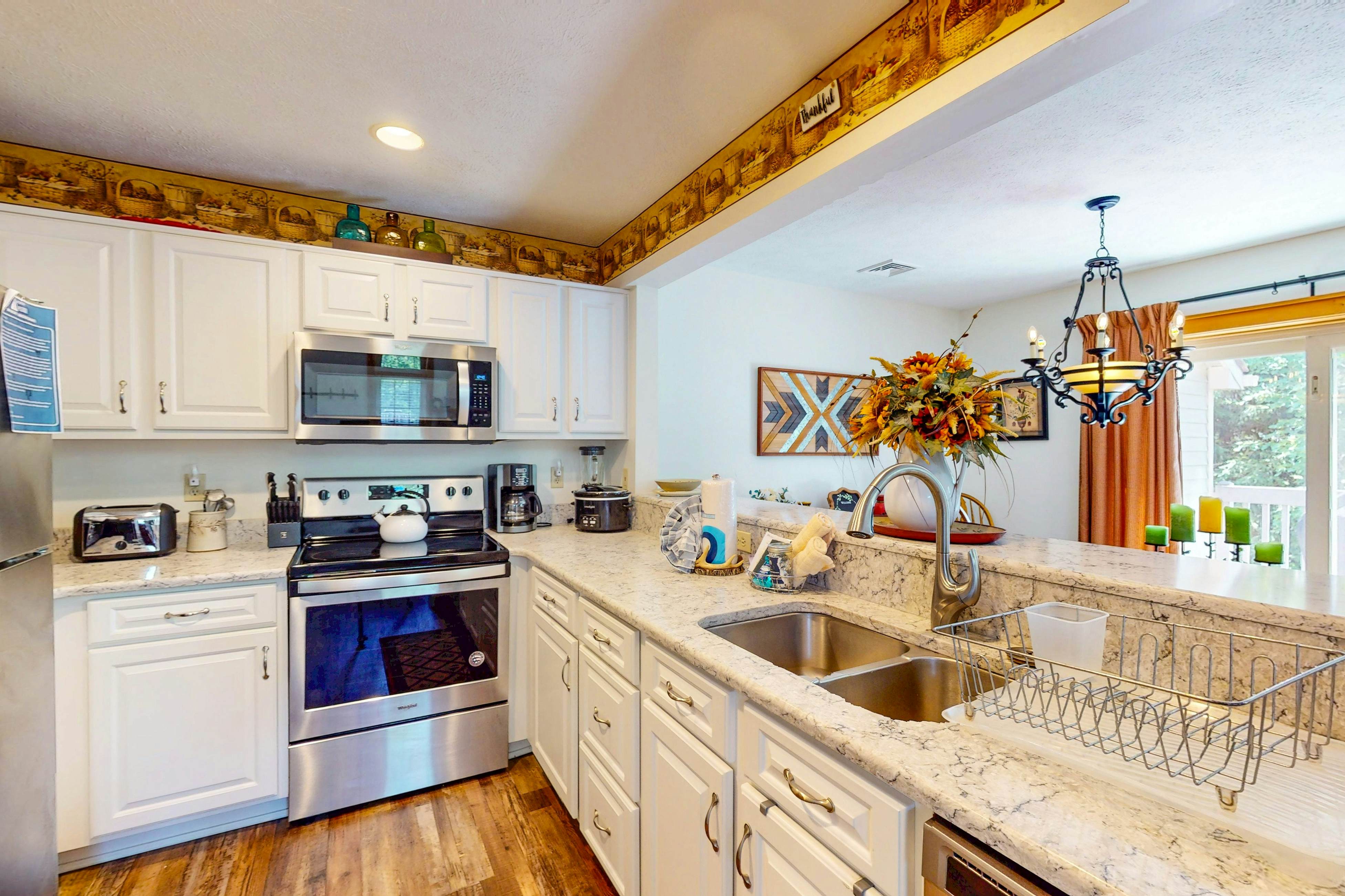 The Overlook Nook in Northridge