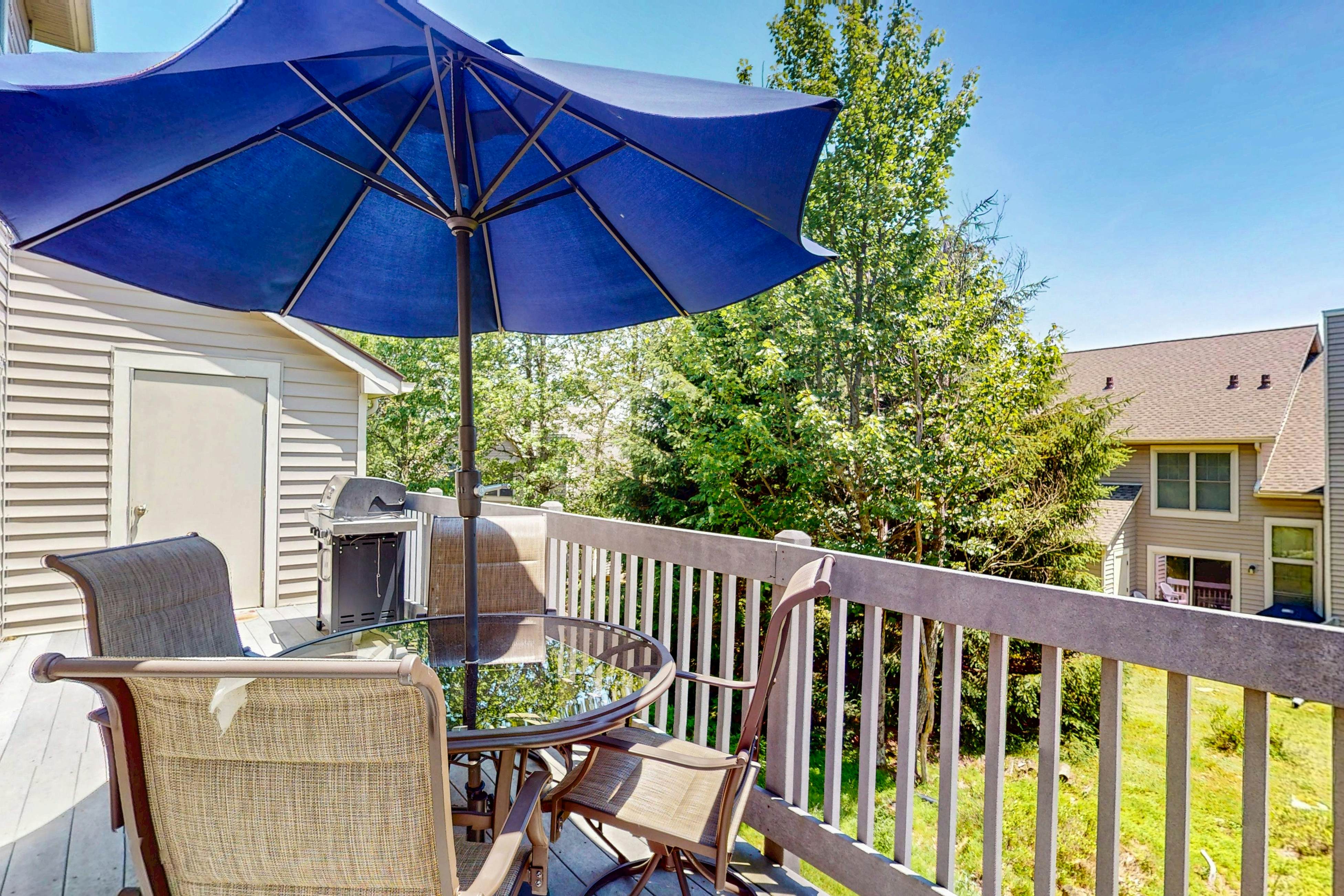 The Overlook Nook in Northridge