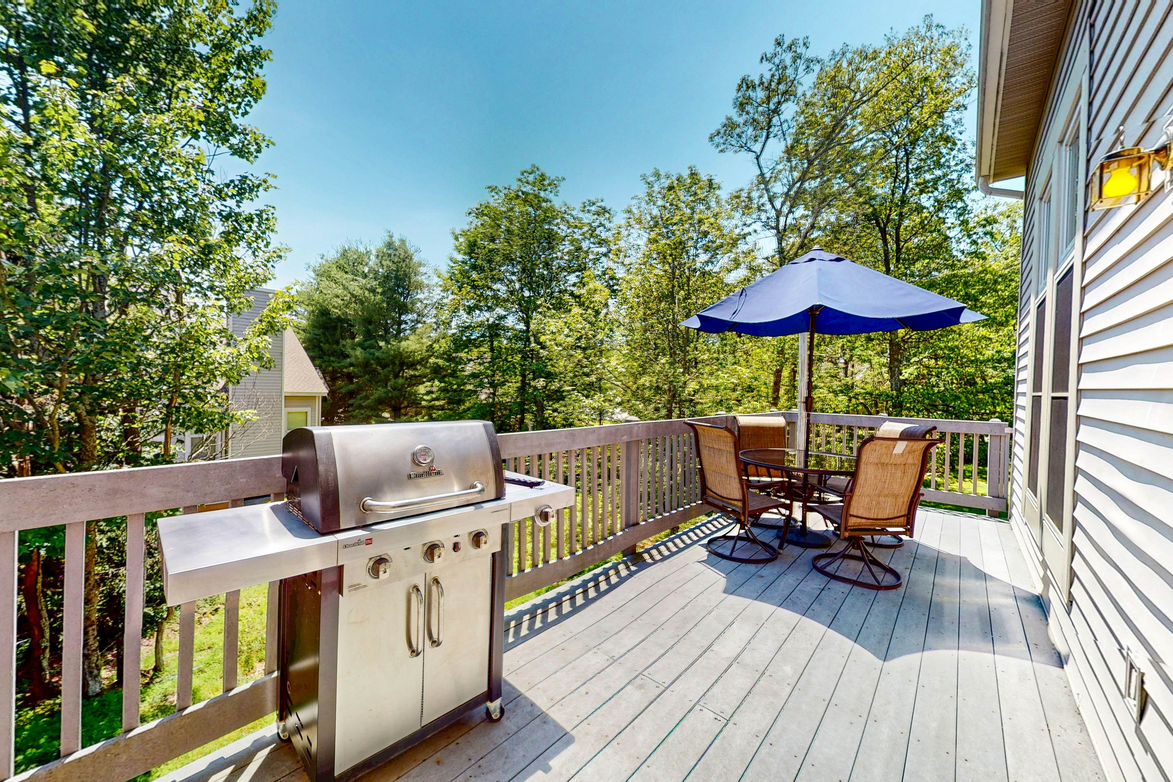 The Overlook Nook in Northridge