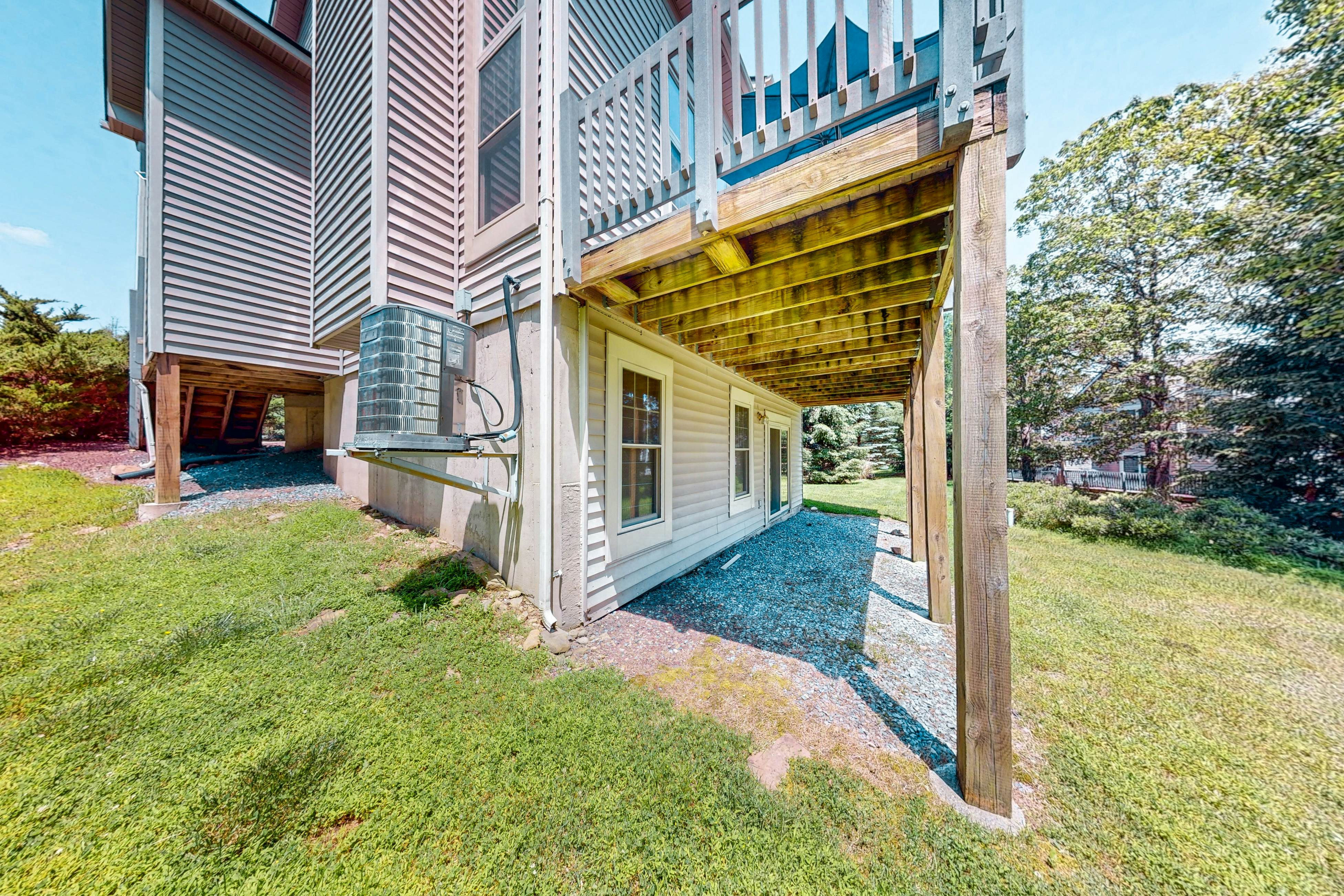 The Overlook Nook in Northridge