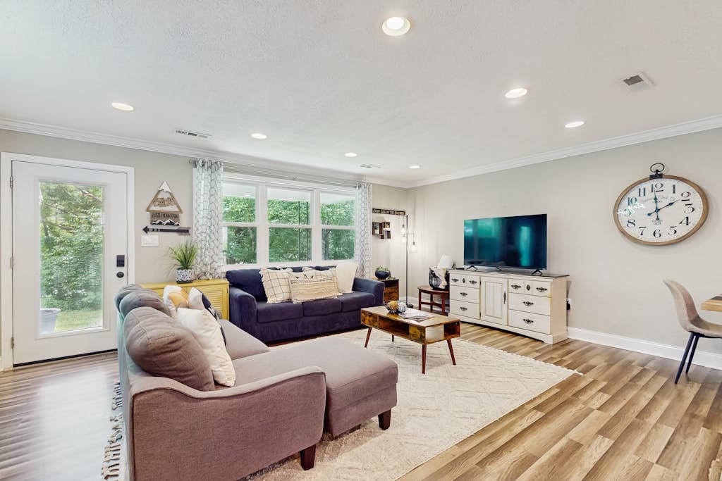 Creekside Retreat Near Gatlinburg's Arts & Crafts โ Gatlinburg, TN โ vacation rental