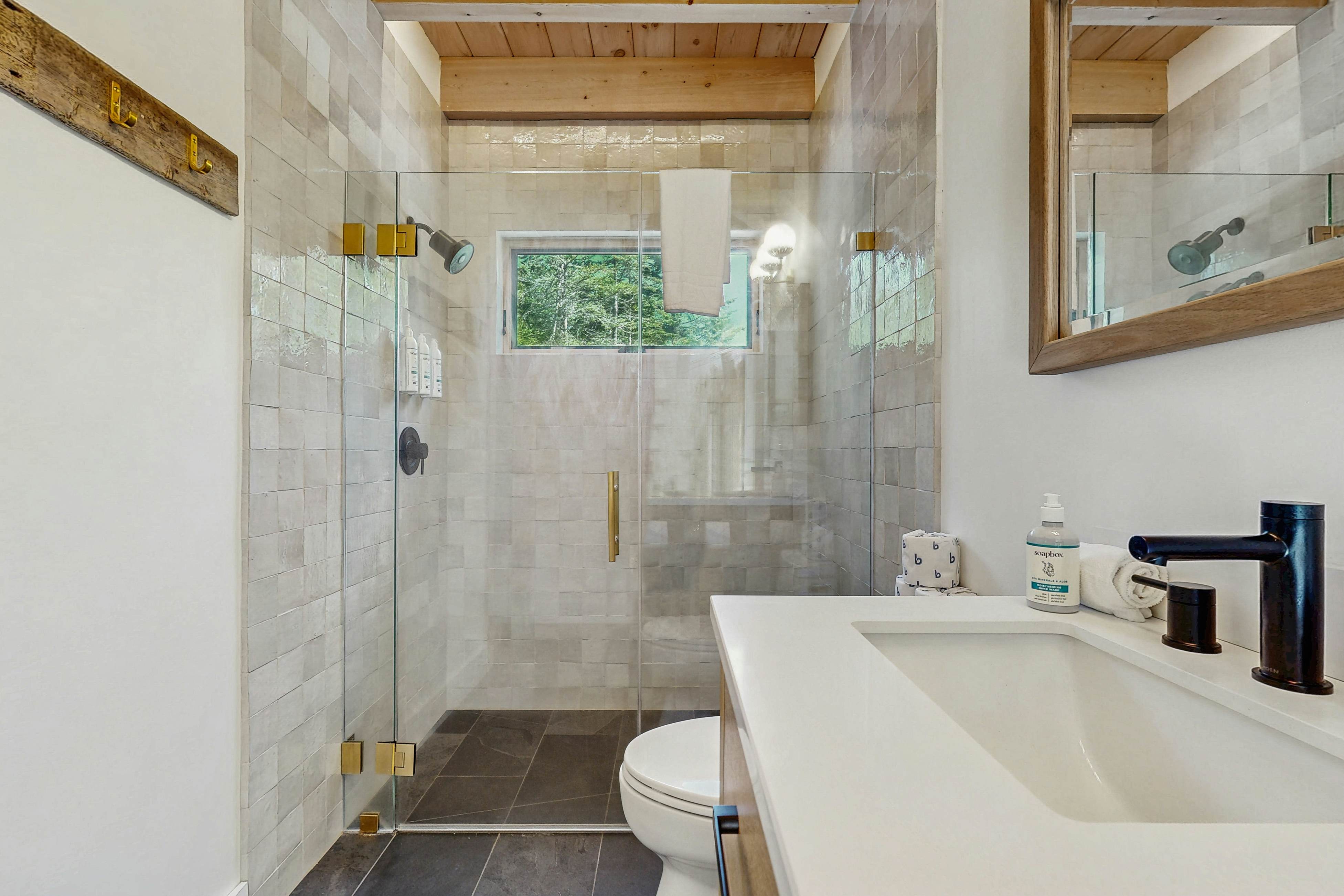 Spruce Shores Retreat