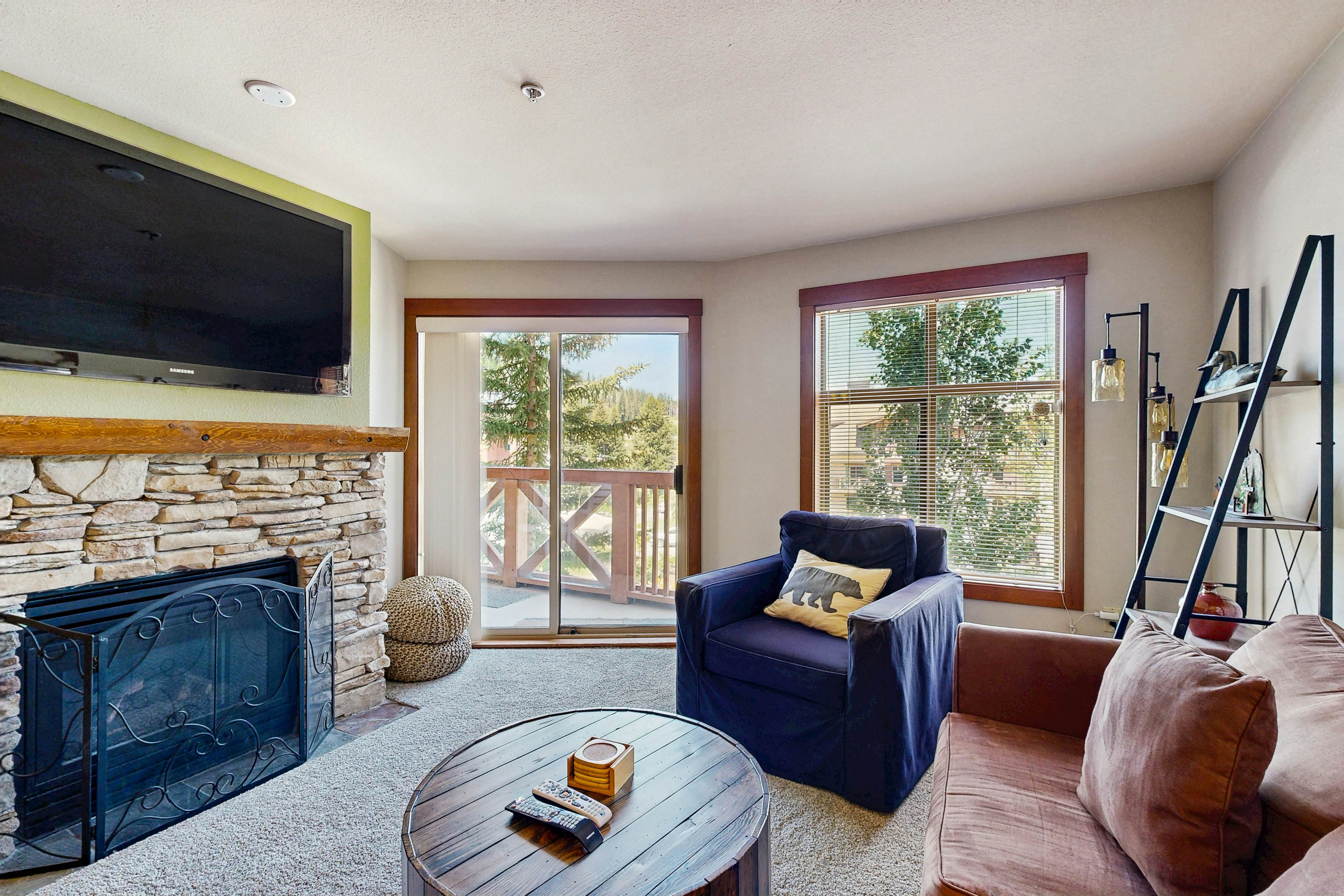 Powderhorn Lodge 311 - Poppy Suite