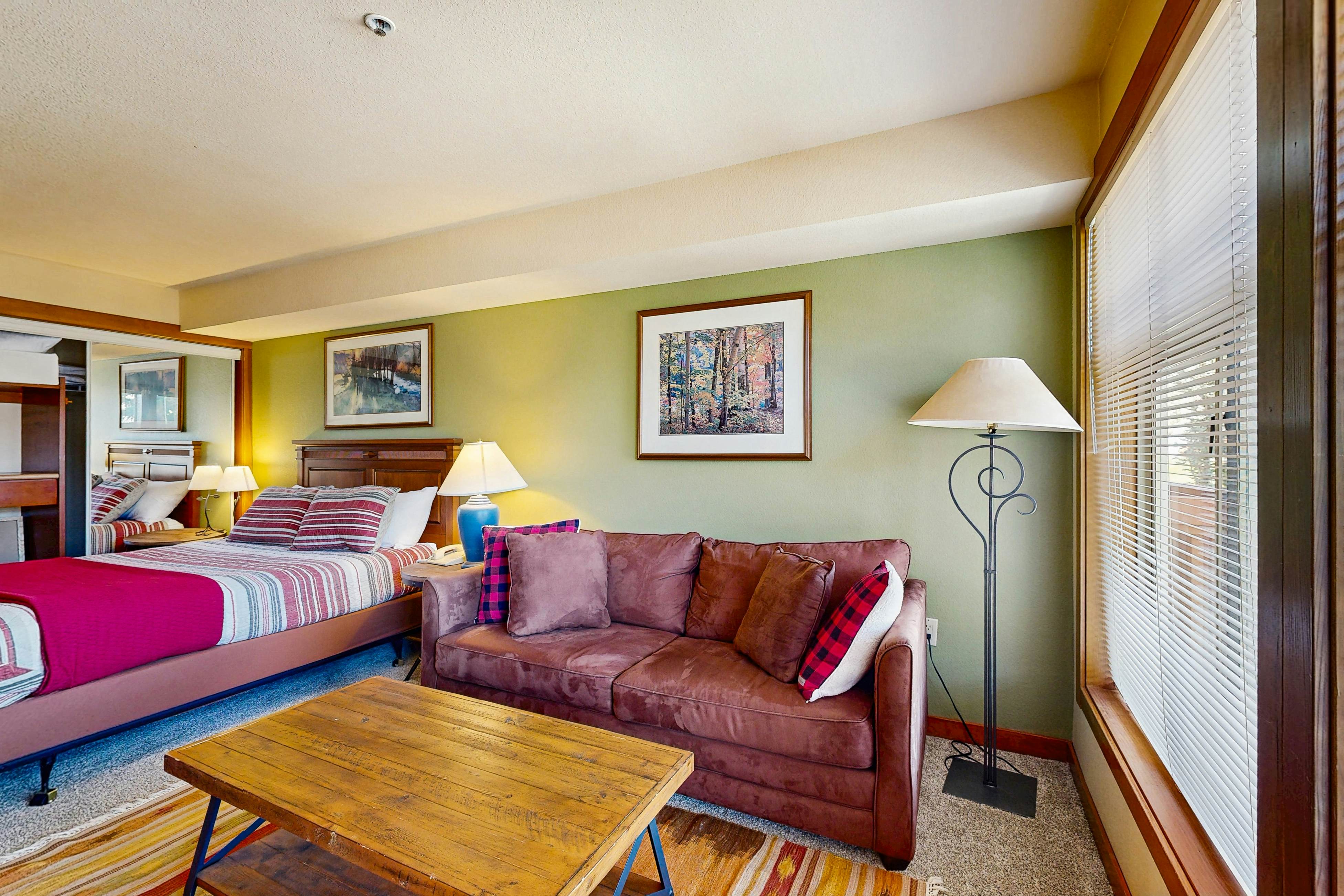 Powderhorn Lodge 311 - Poppy Suite