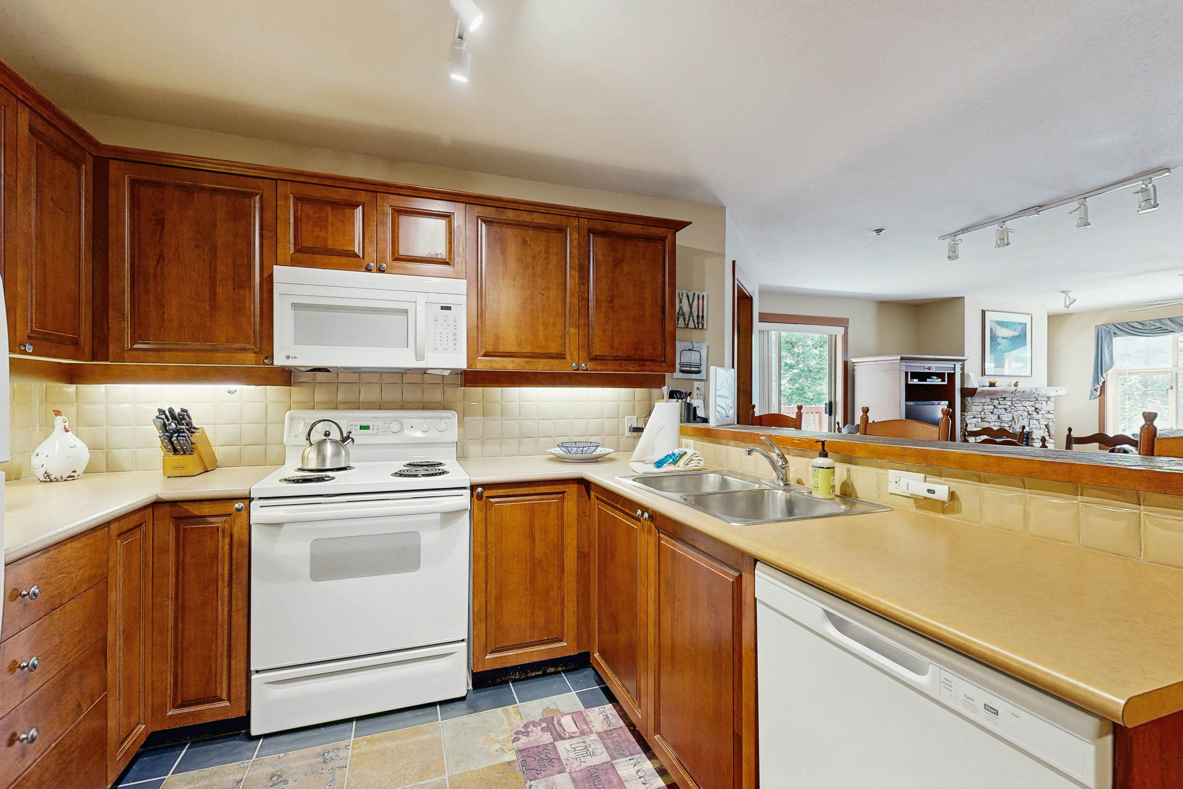 Powderhorn Lodge 223 - Pennyroyal Suite