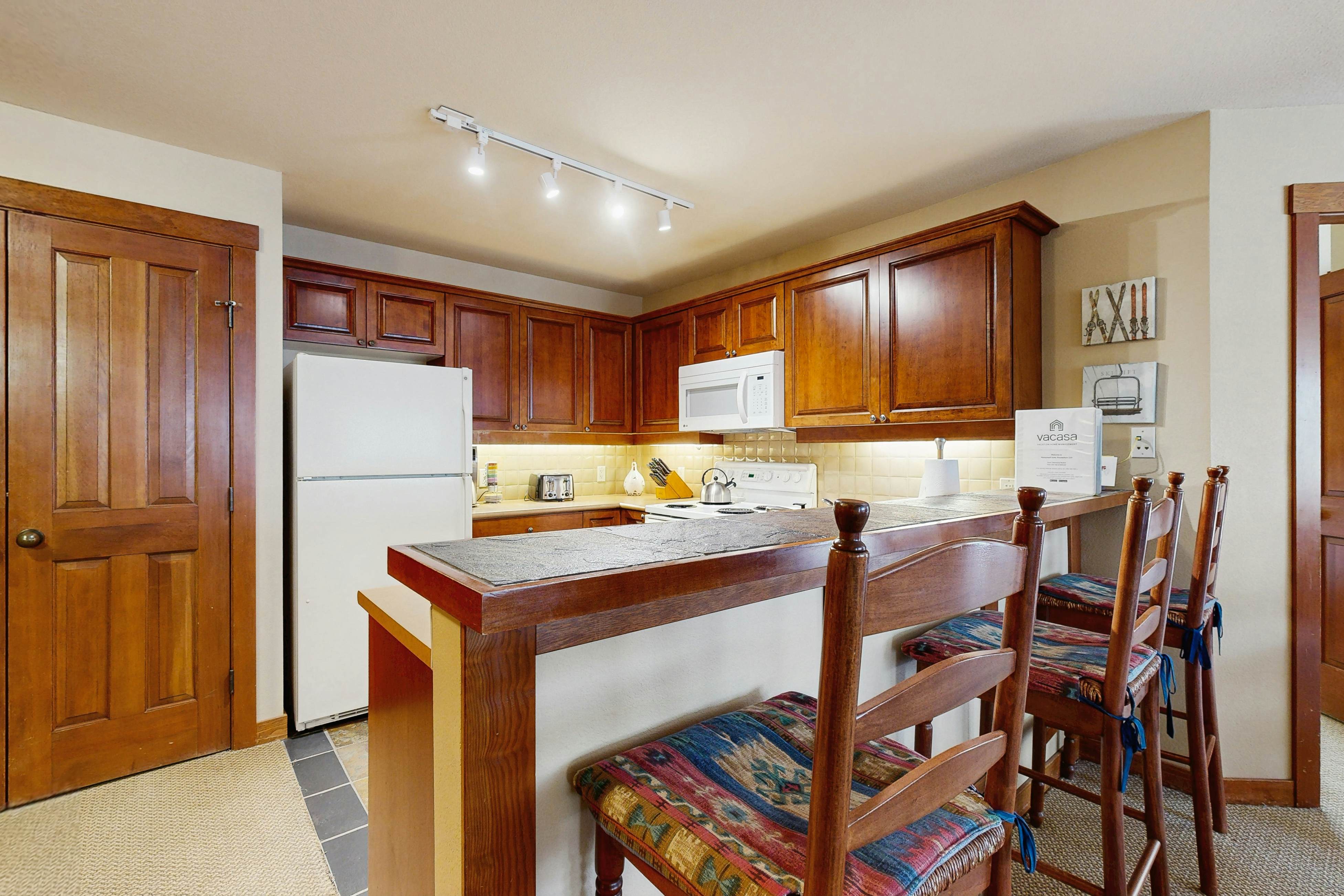 Powderhorn Lodge 223 - Pennyroyal Suite