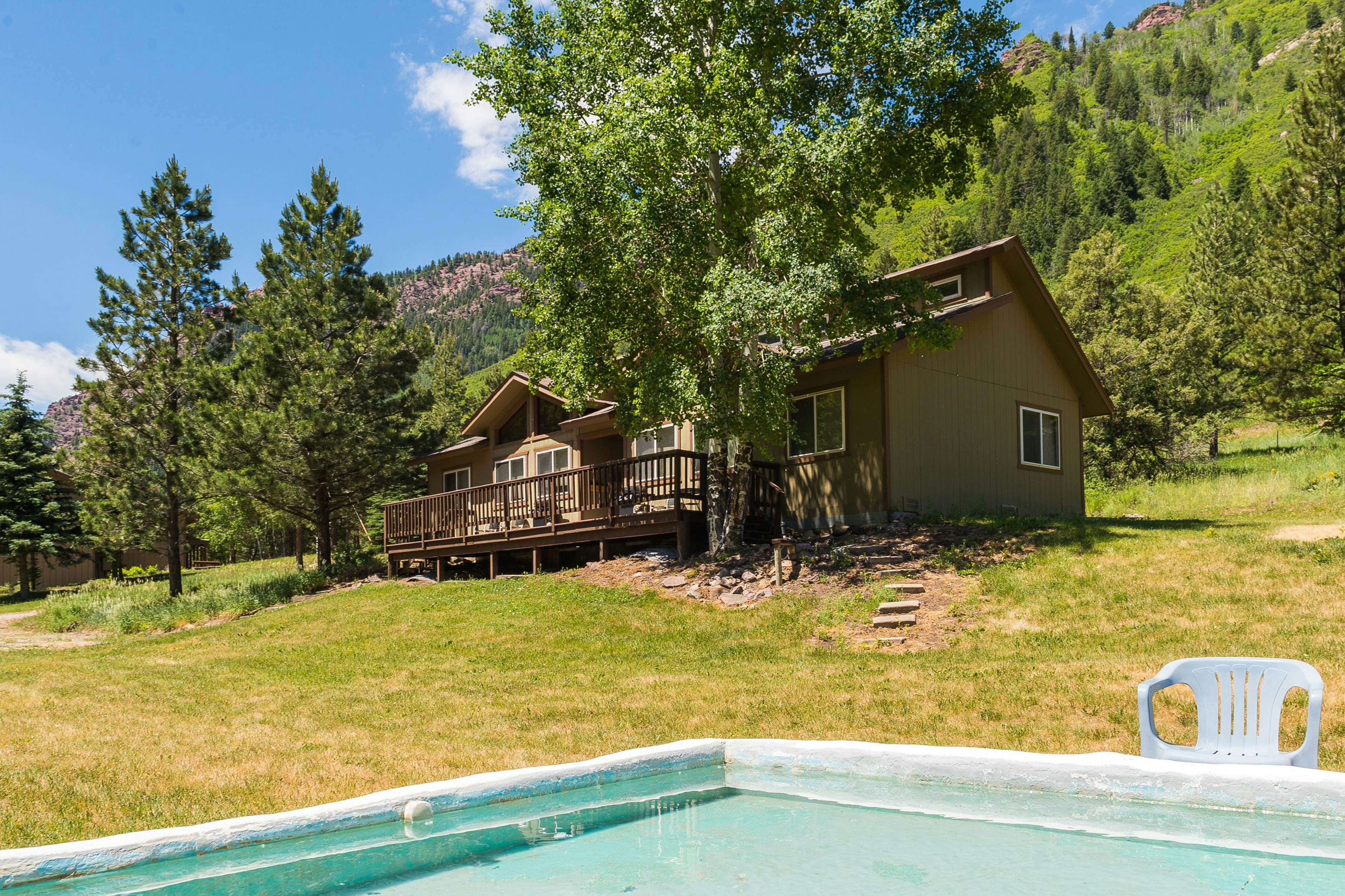 Three Sisters Peak Cabin at Filoha Meadows
