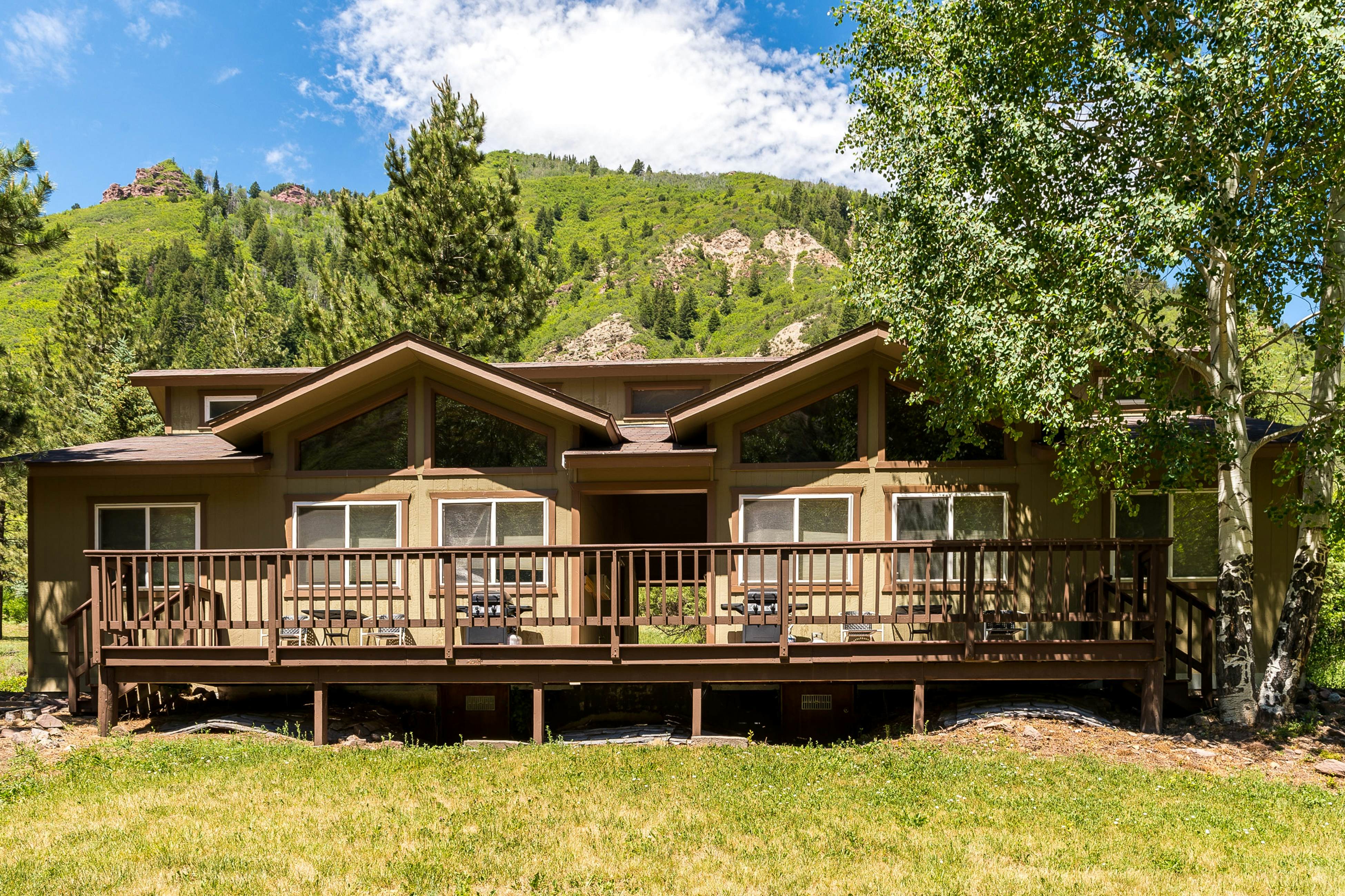 Three Sisters Peak Cabin at Filoha Meadows