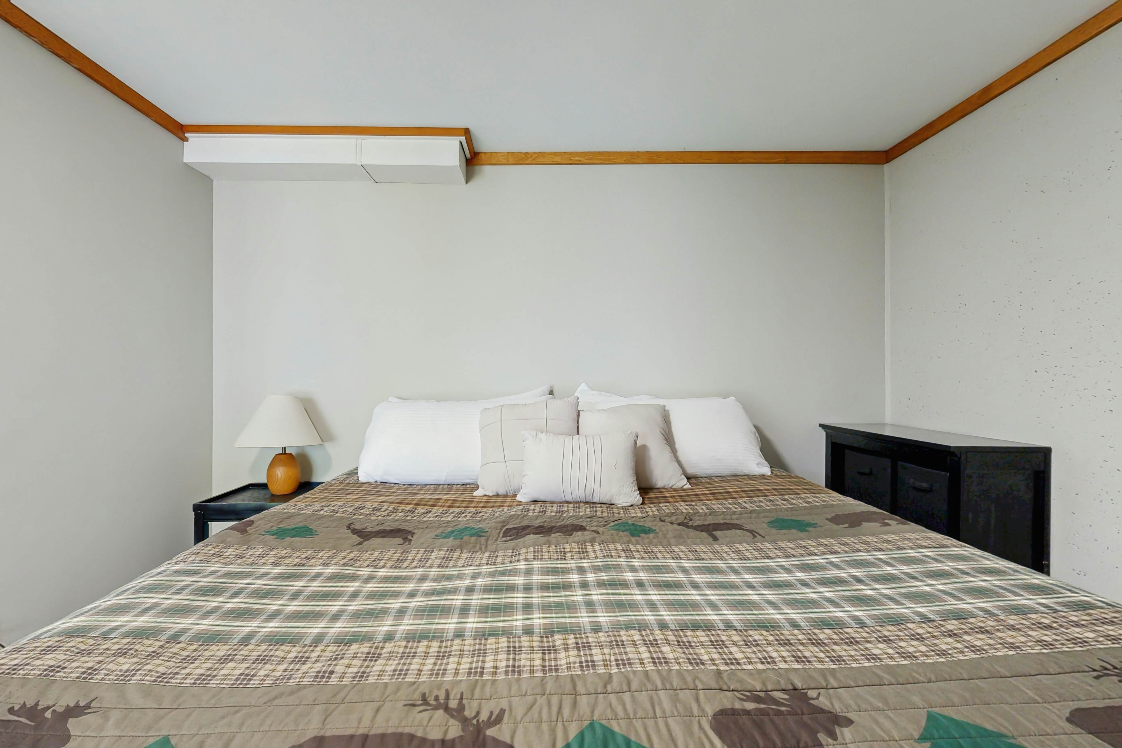 Heart Pond Hideaway & Annex