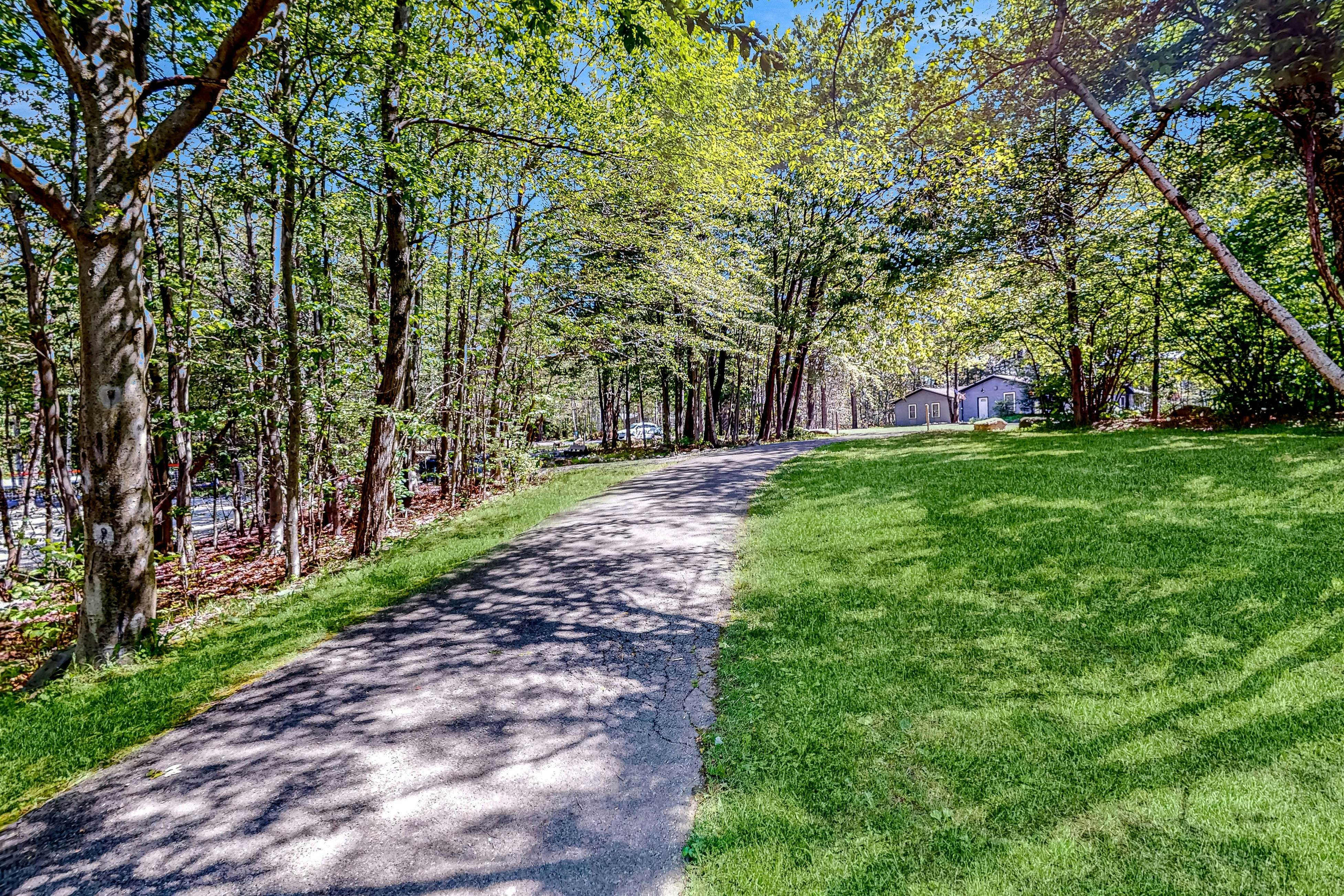 Pocono Waterside Escape