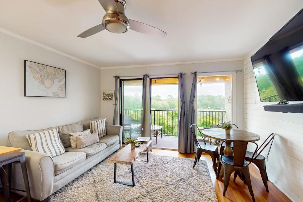Top-Floor Condo at Beach & Tennis Resort | Beachfront Pool & Golf access — Hilton Head, SC — vacation rental