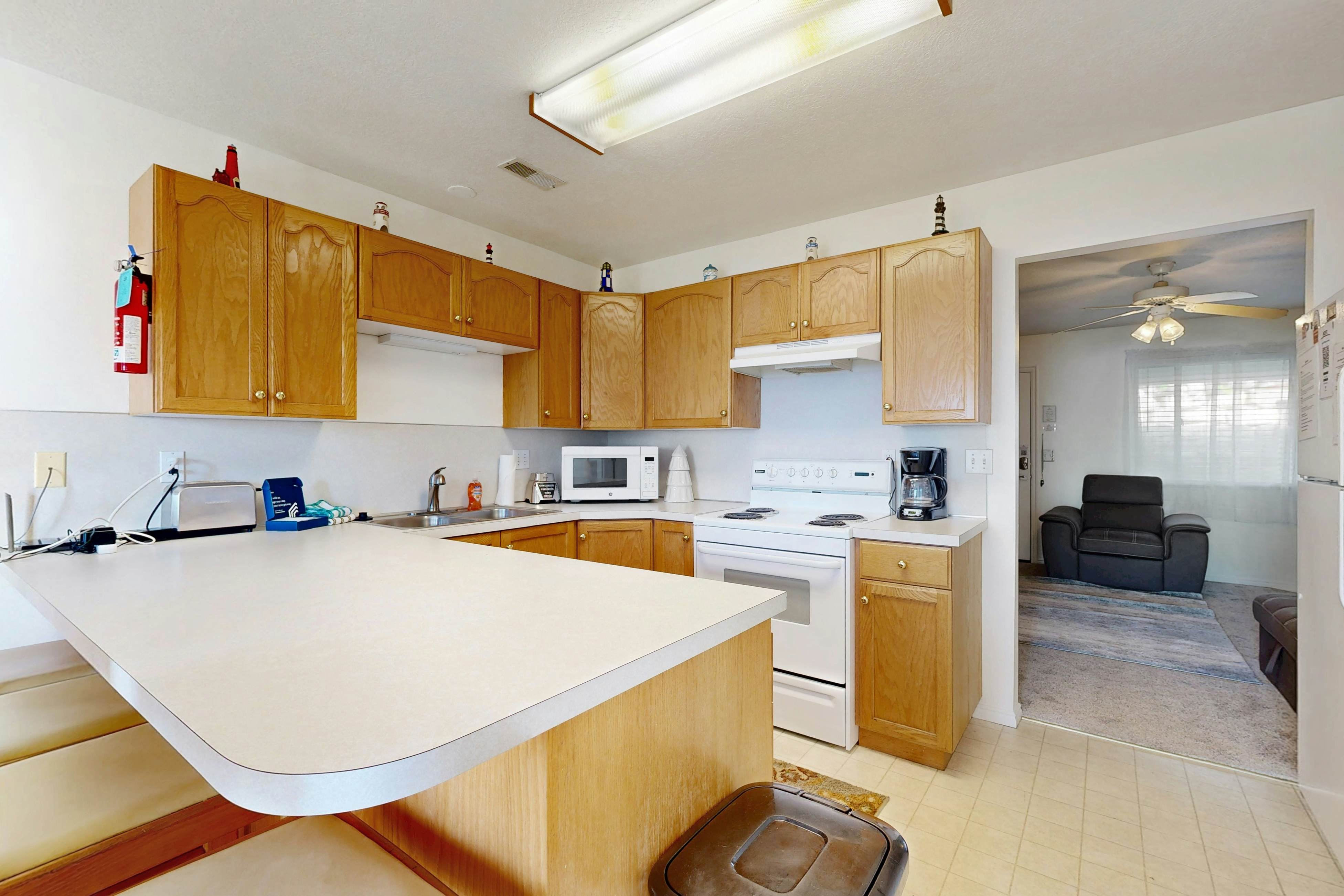 Harbor Village Lakeview Condo 902-3