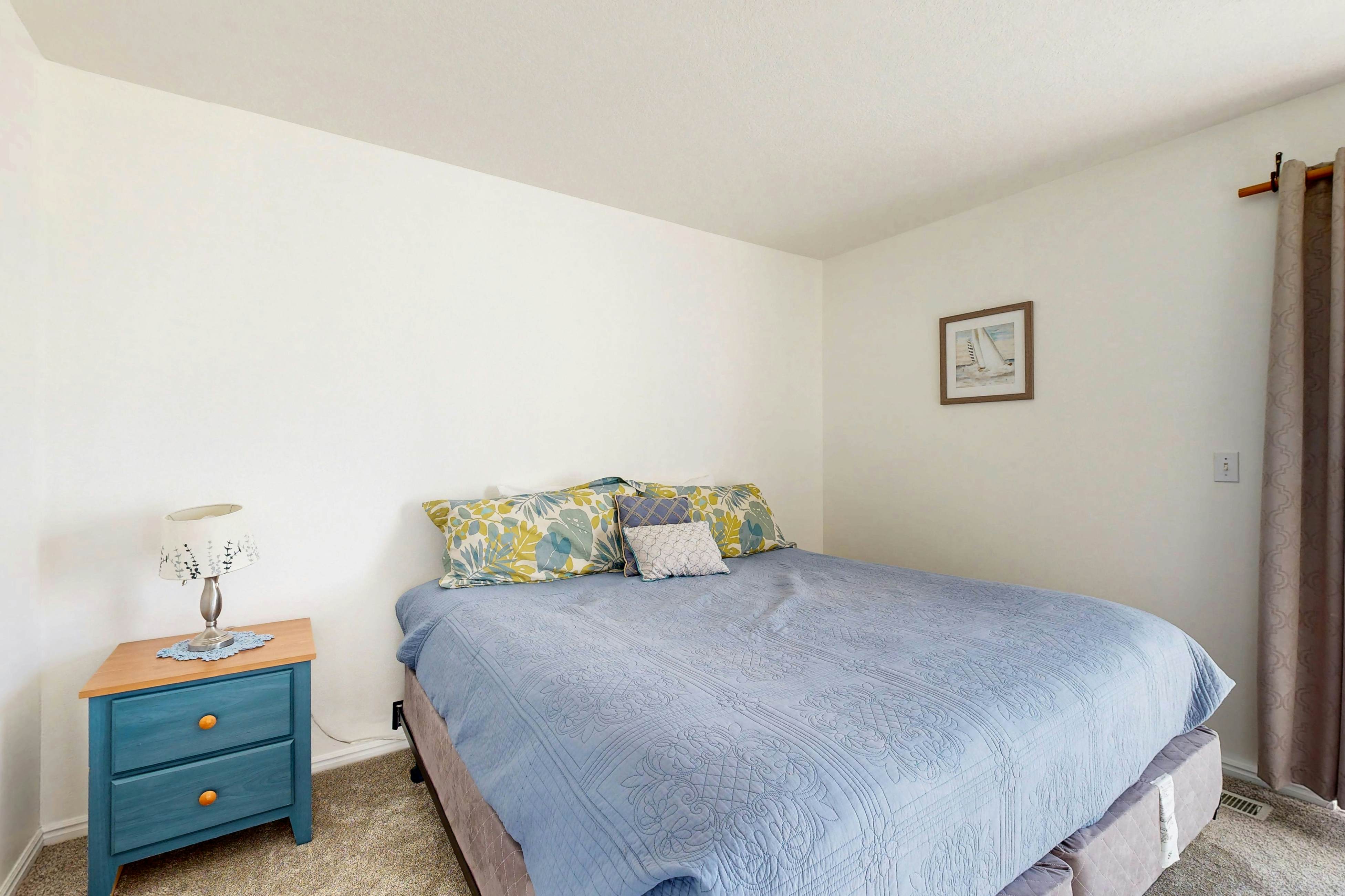 Harbor Village Lakeview Condo 902-3