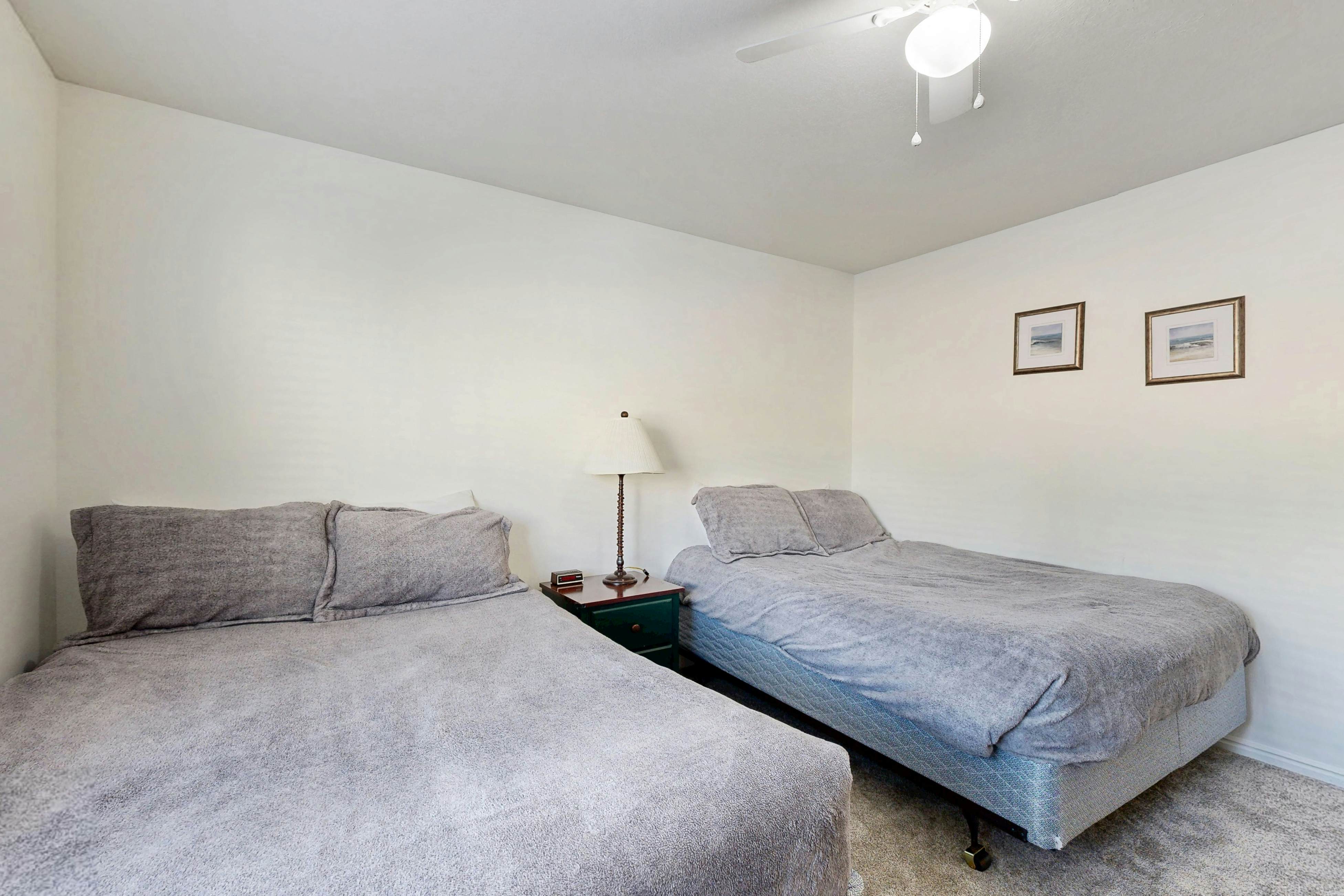 Harbor Village Lakeview Condo 902-3