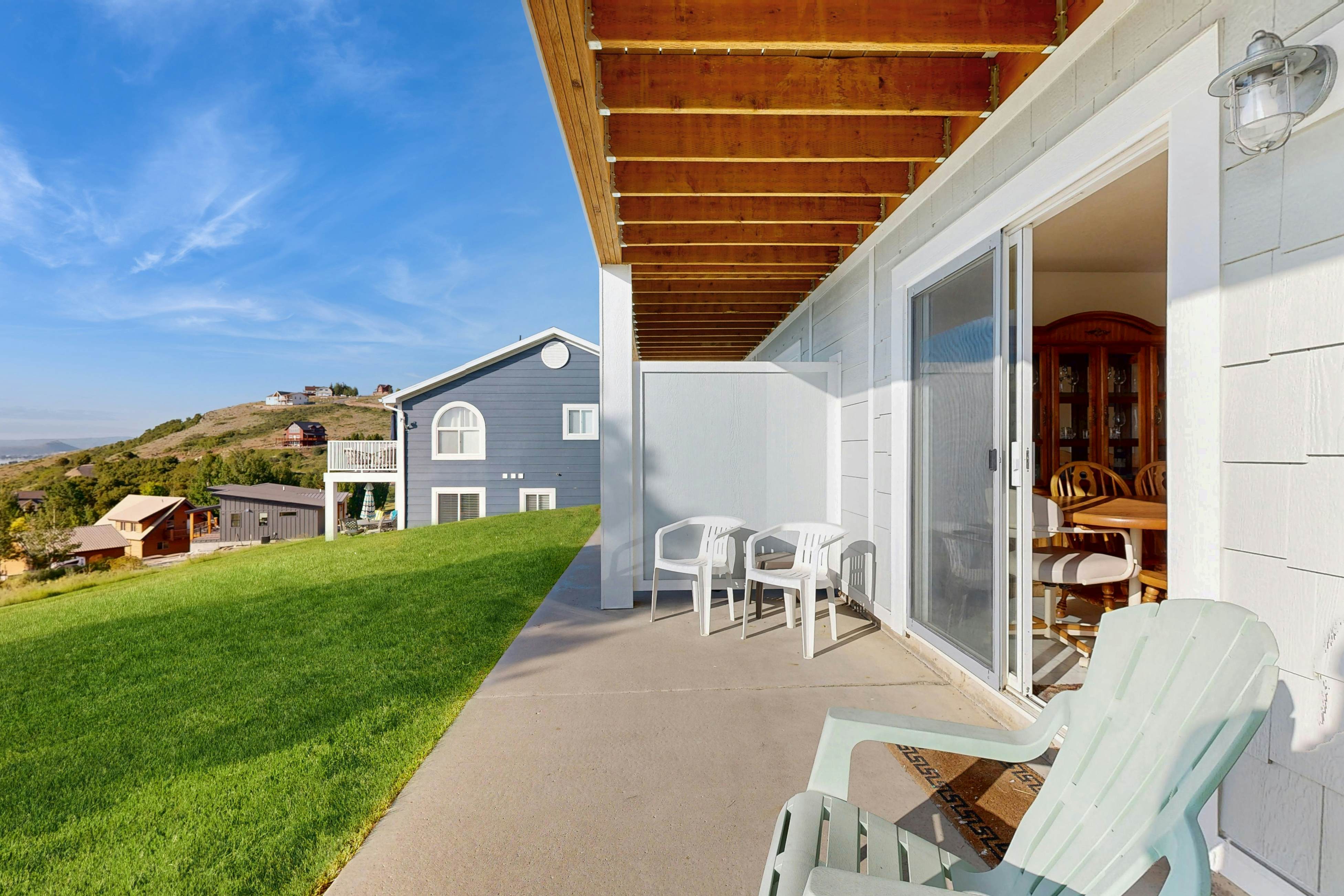 Harbor Village Lakeview Condo 902-3