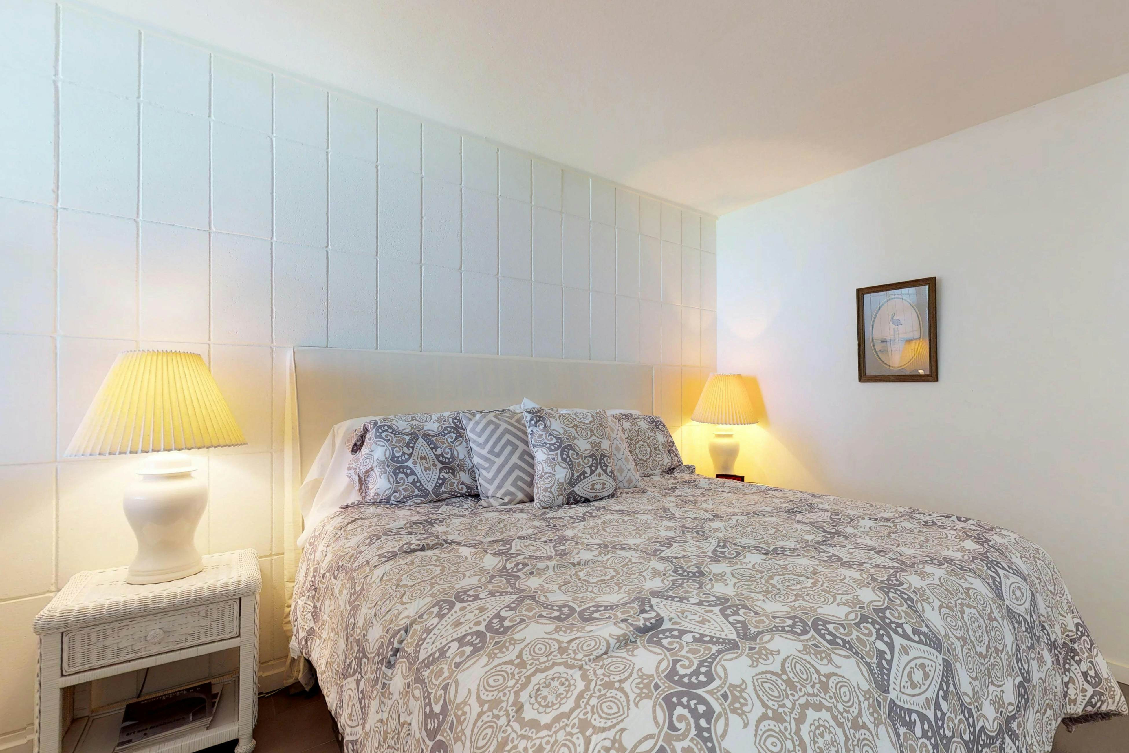 La Playa Condominiums 209