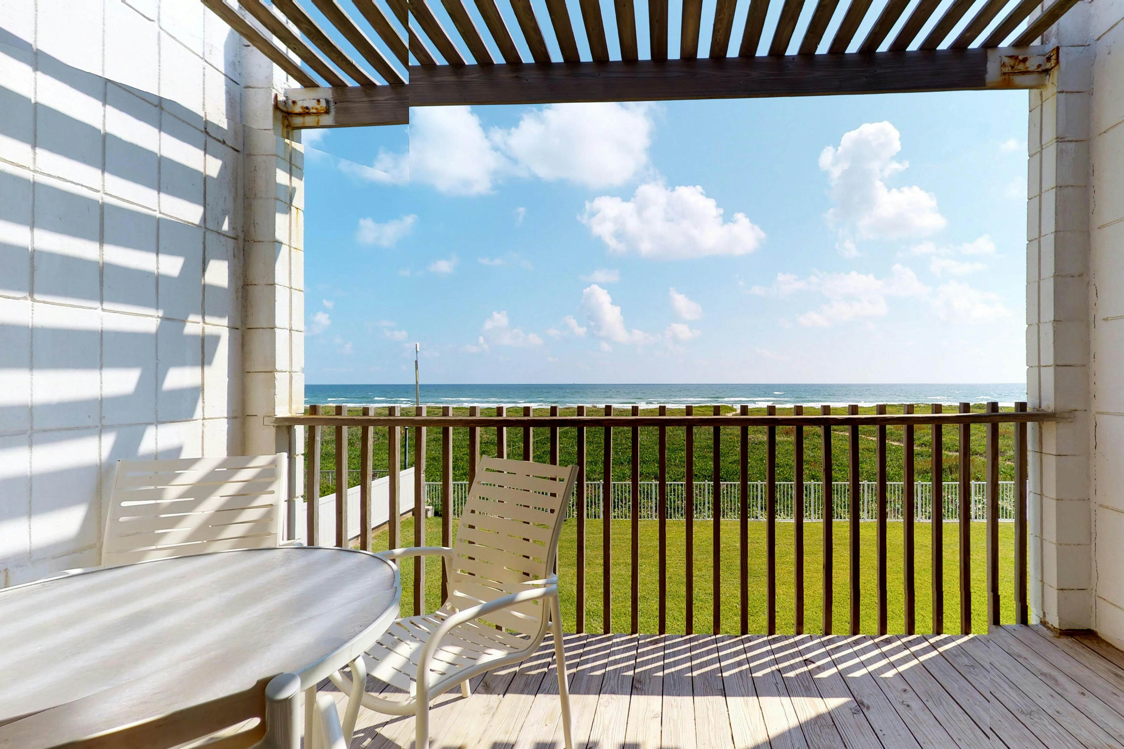 La Playa Condominiums 209