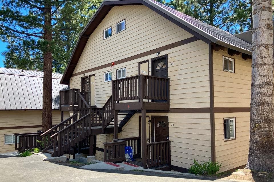 Mammoth View Villas 35