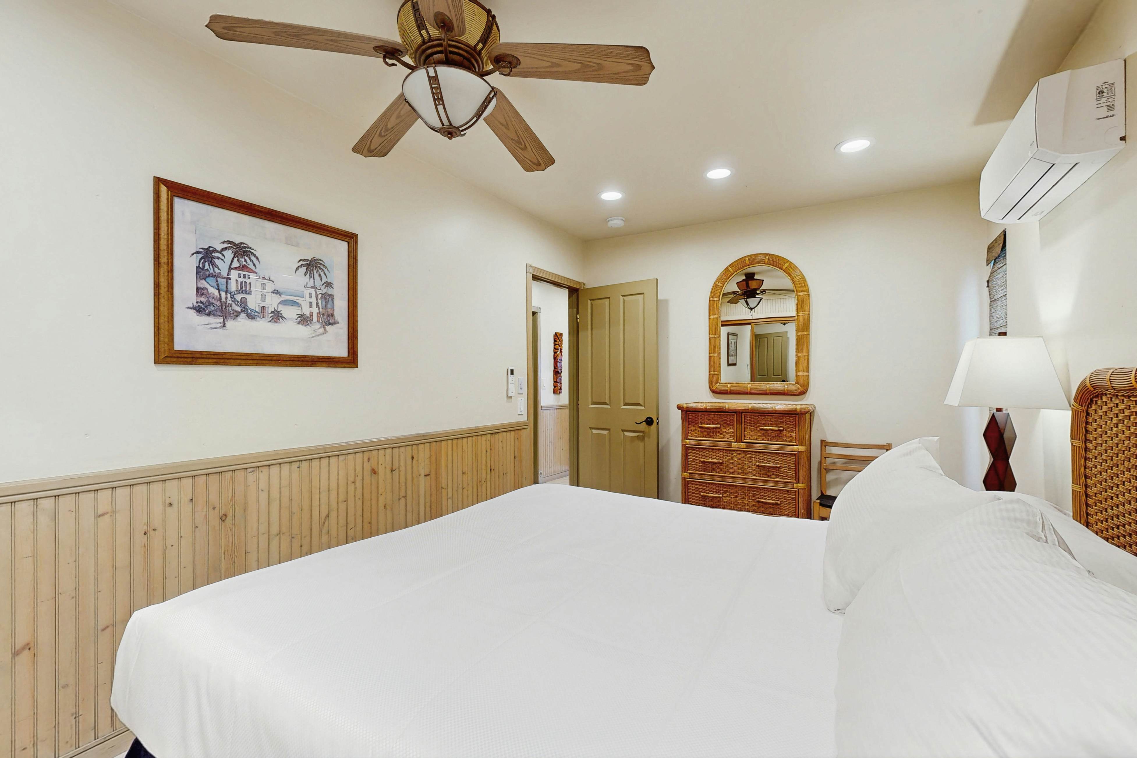 Newport Vacation Memories -Upstairs