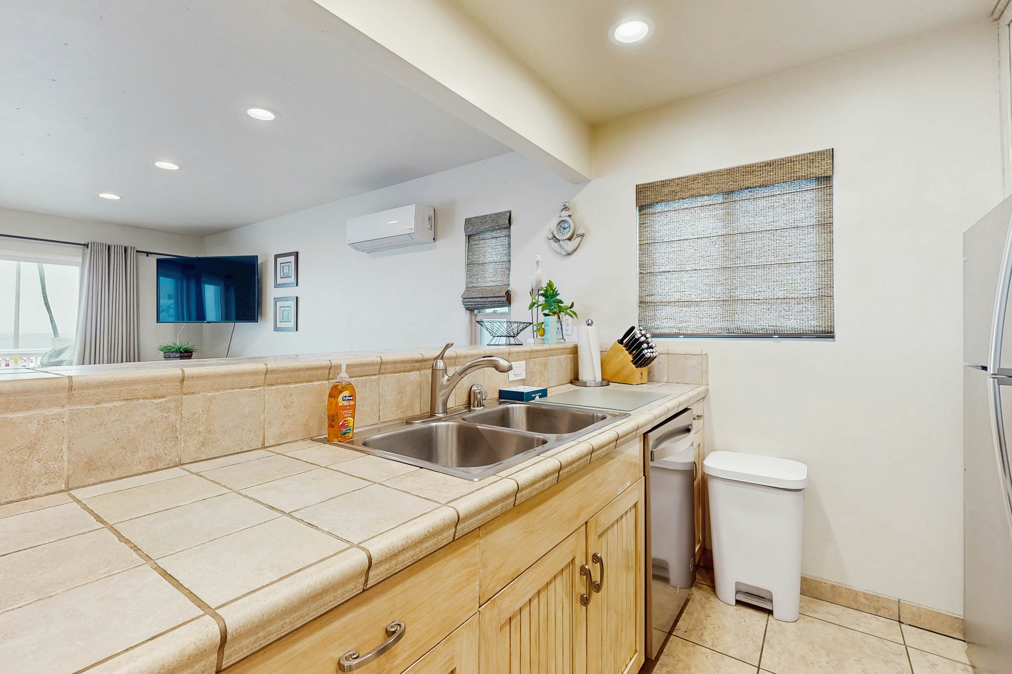 Newport Vacation Memories -Upstairs