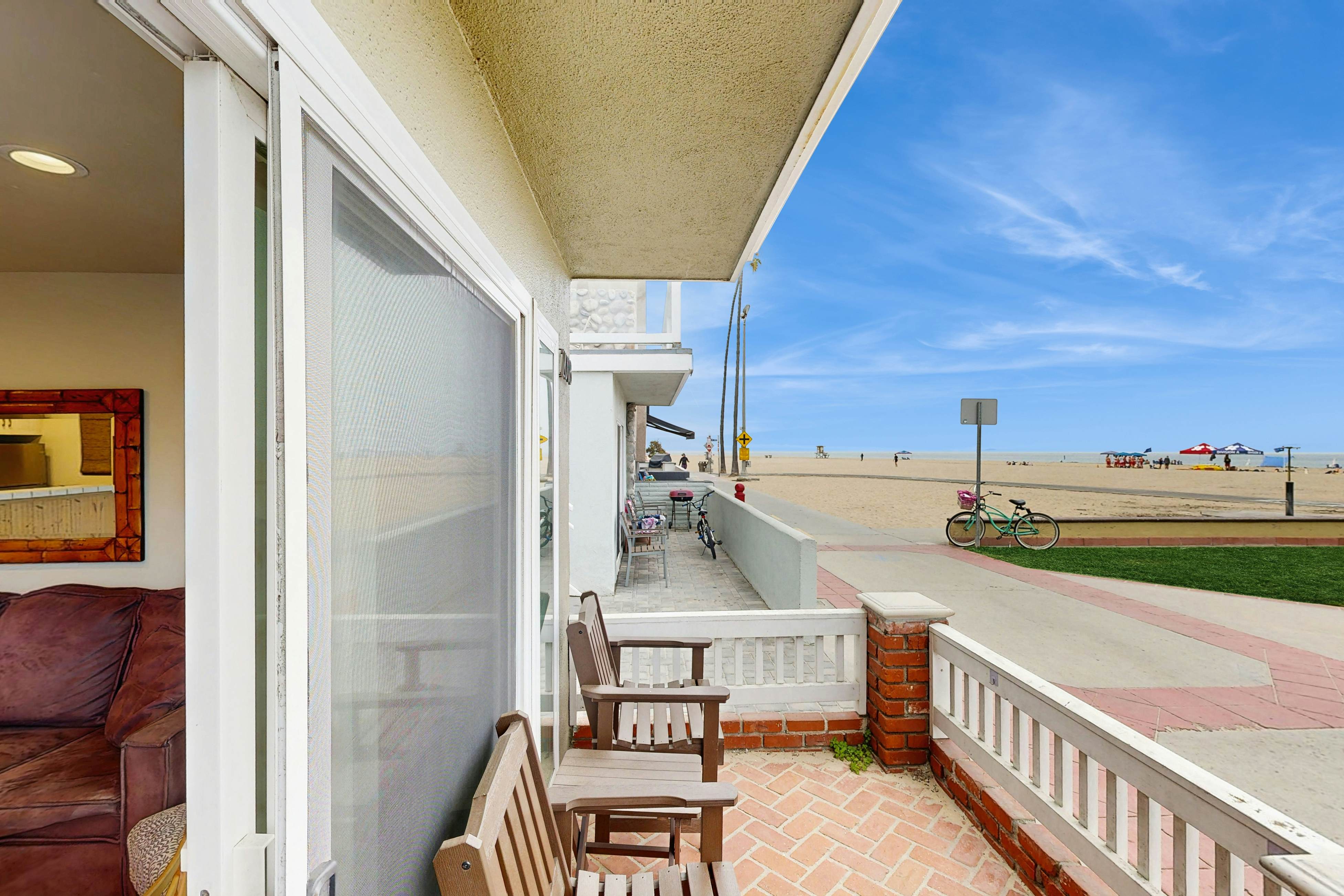 Newport Vacation Memories -Downstairs