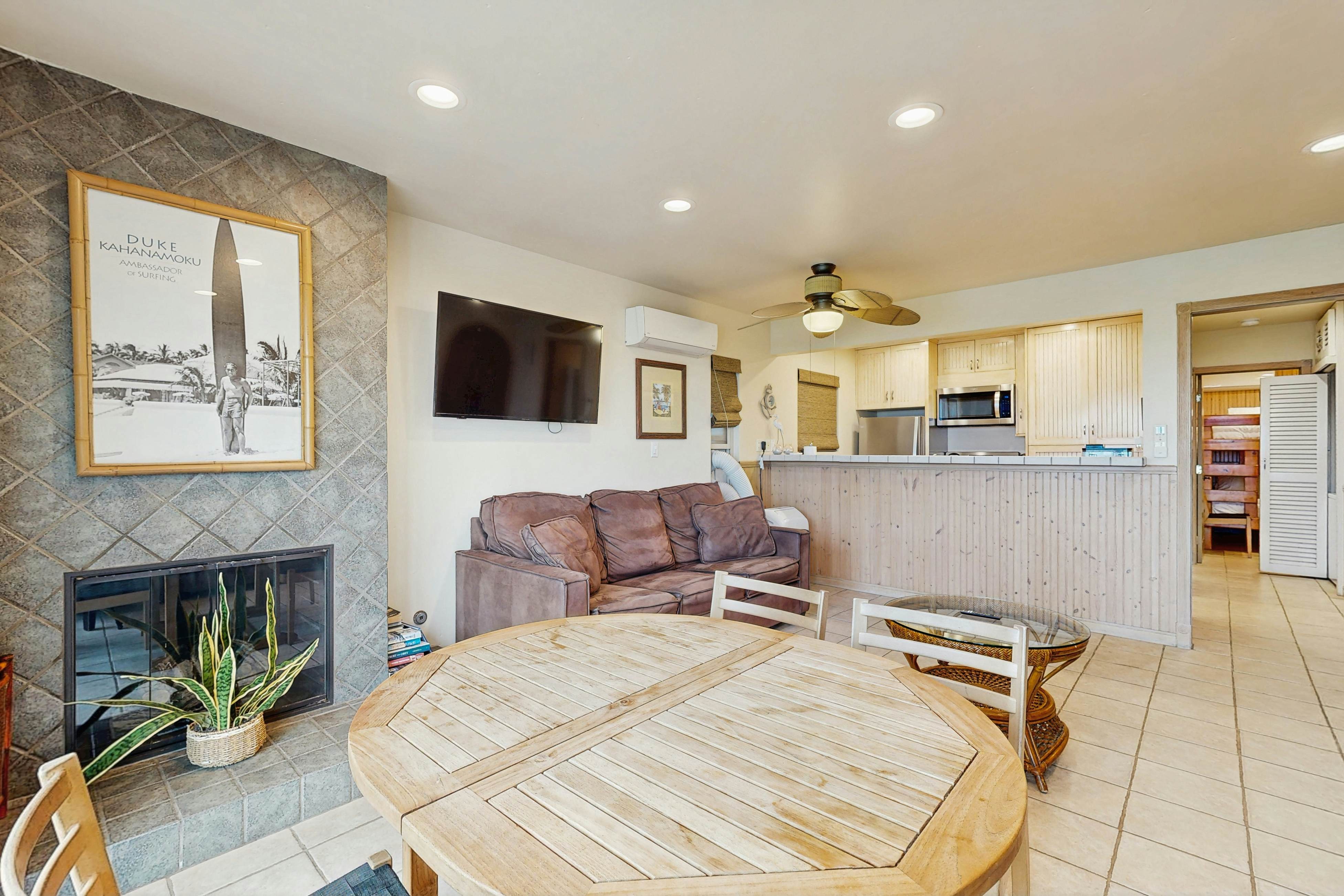 Newport Vacation Memories -Downstairs