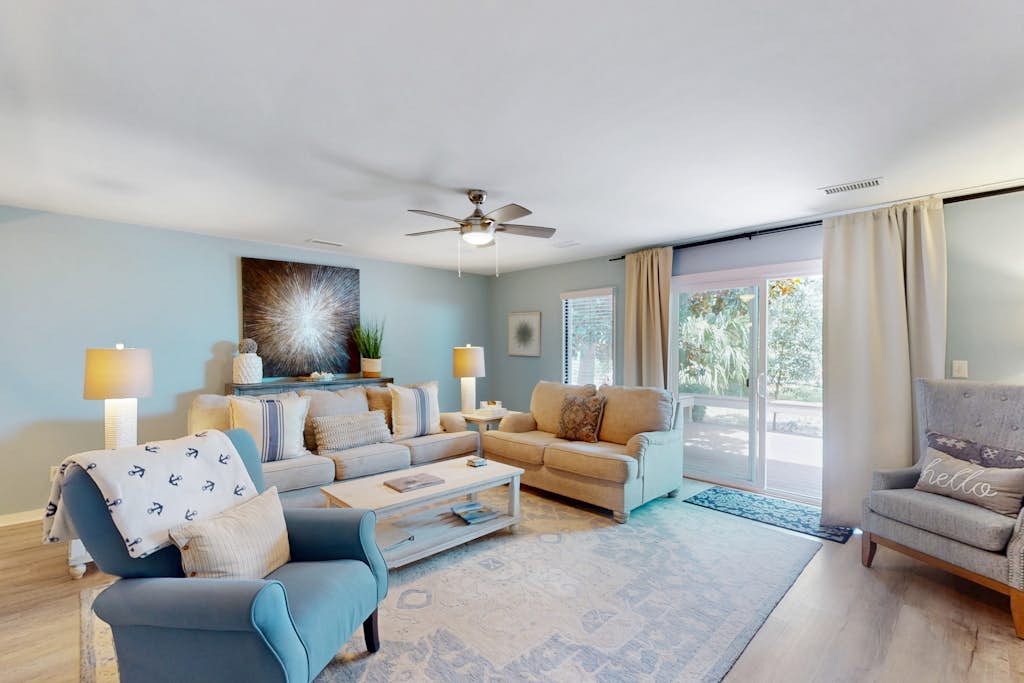 Stylish Home w/ Private Deck, Shared Pool, and access to Dining and Shopping — Hilton Head, SC — vacation rental