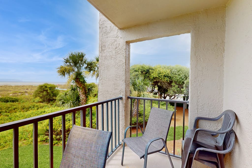Serene Oceanfront Villa with WiFi, Pool, Hot Tub, & Fitness Center — Hilton Head, SC — vacation rental