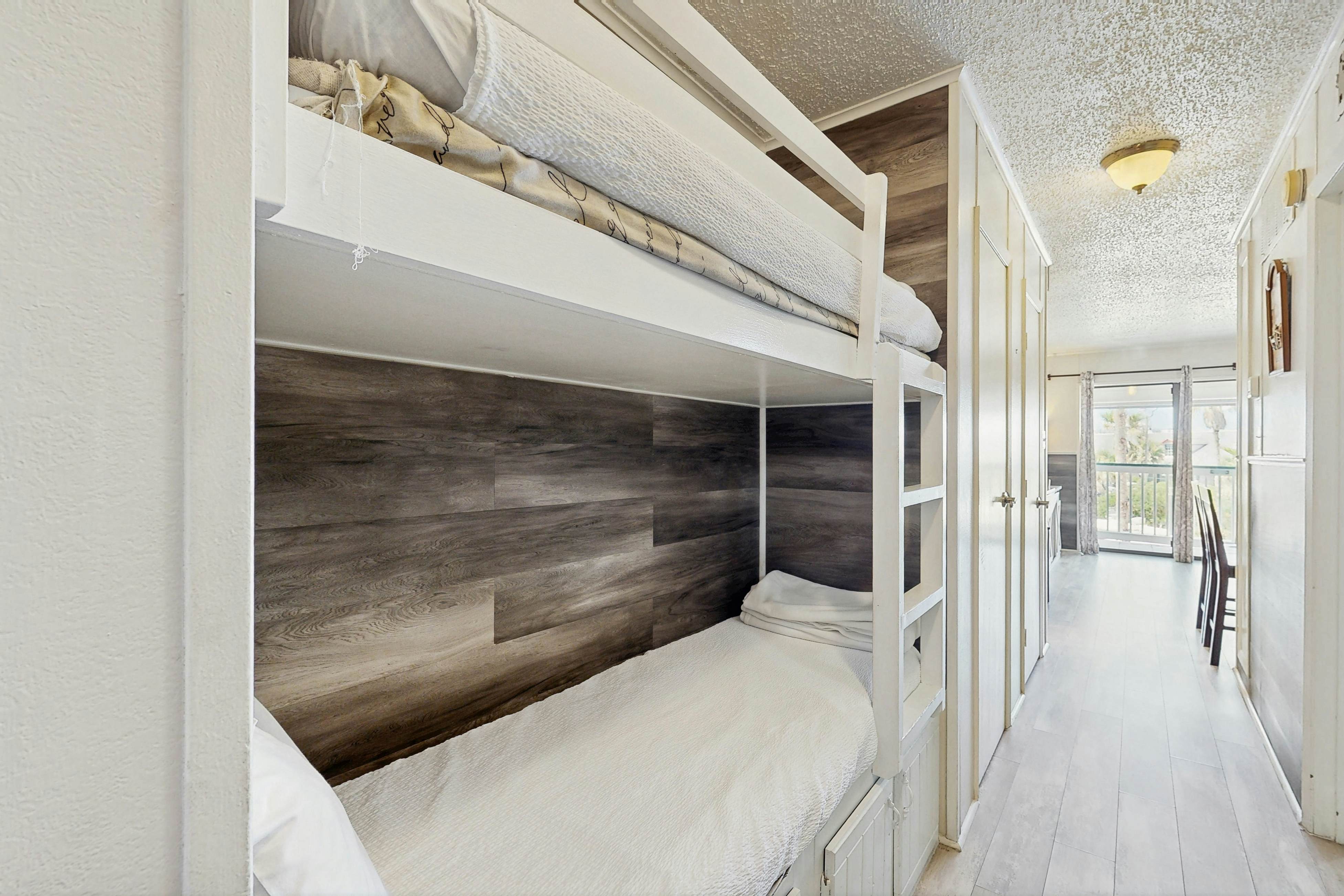 Casa Del Mar - Beachside Pleasure