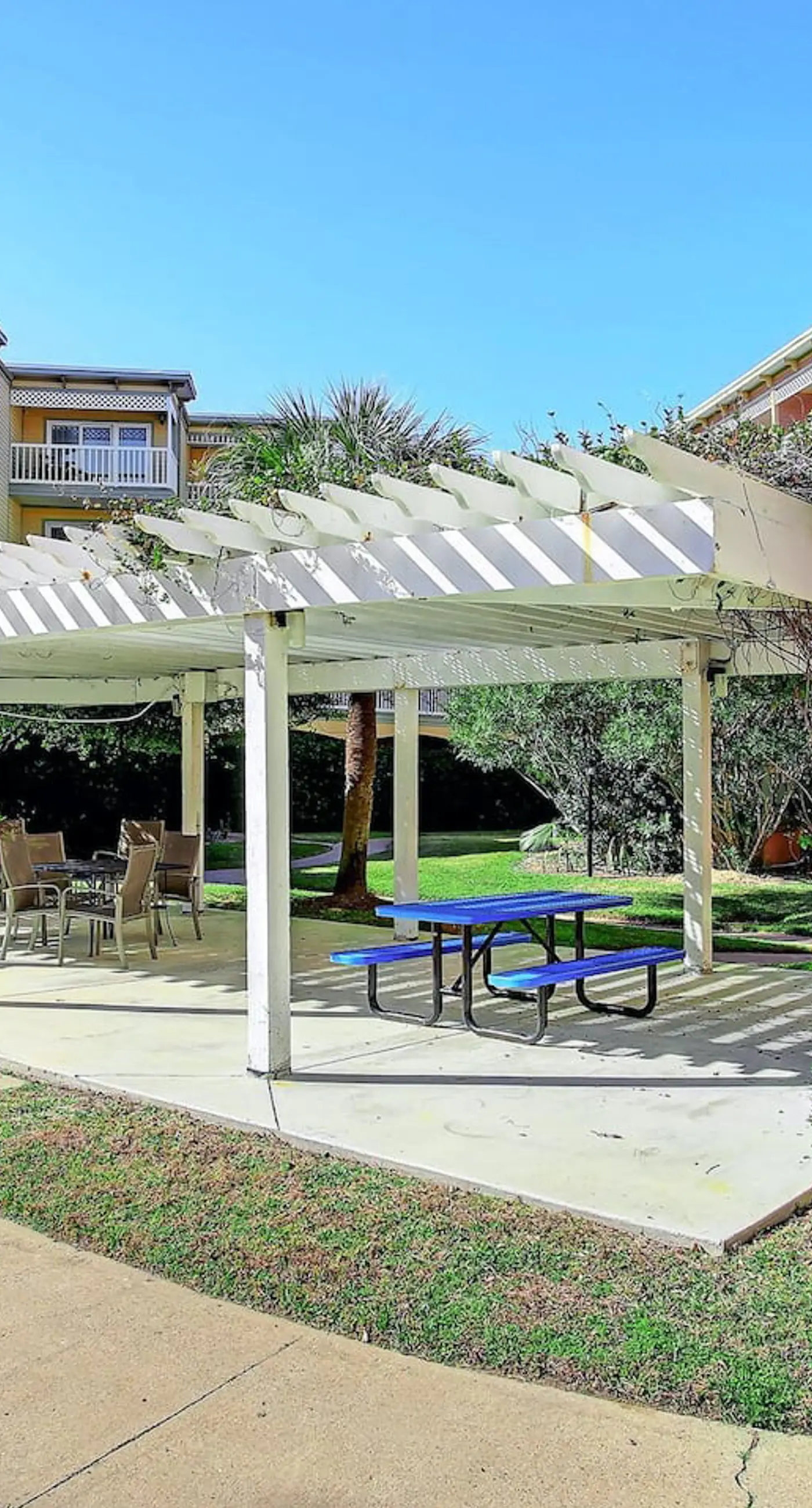 Victorian Condos Barefoot Beach Haven