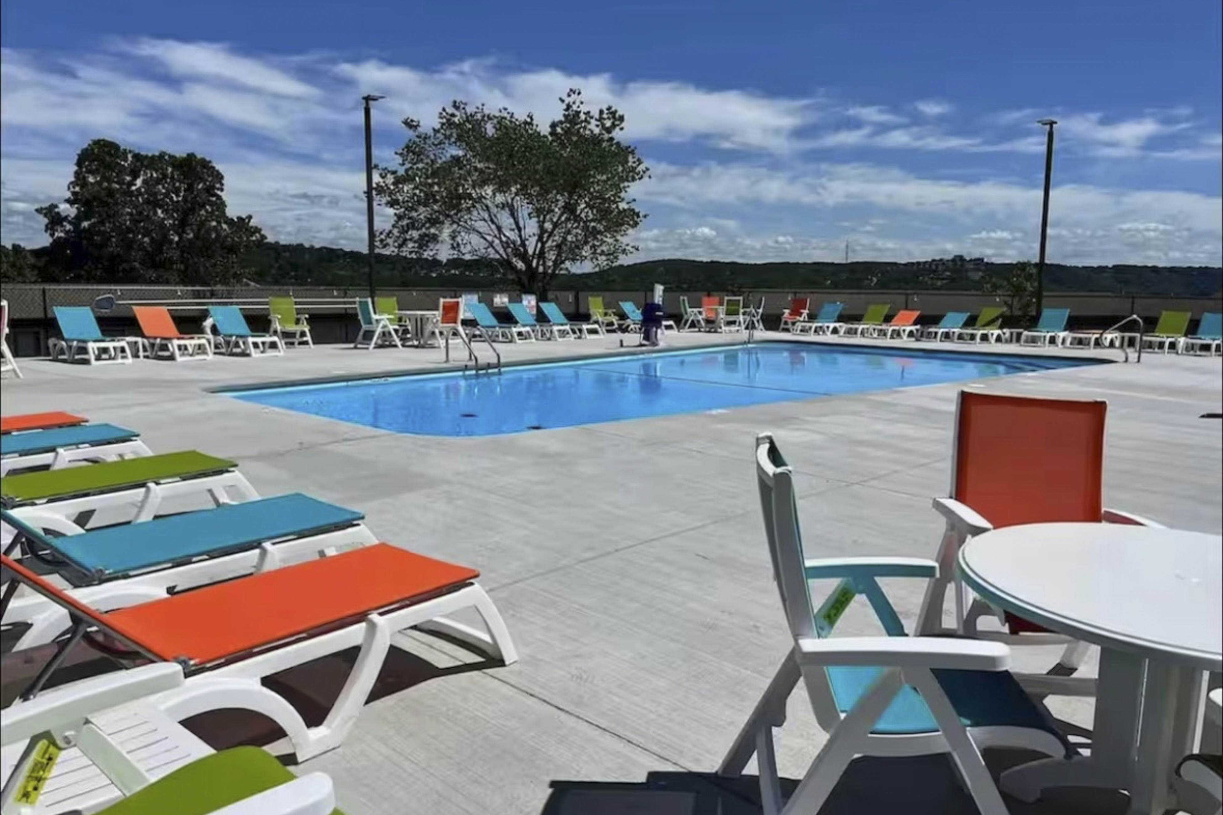 The Lookout at Kimberling Crossing