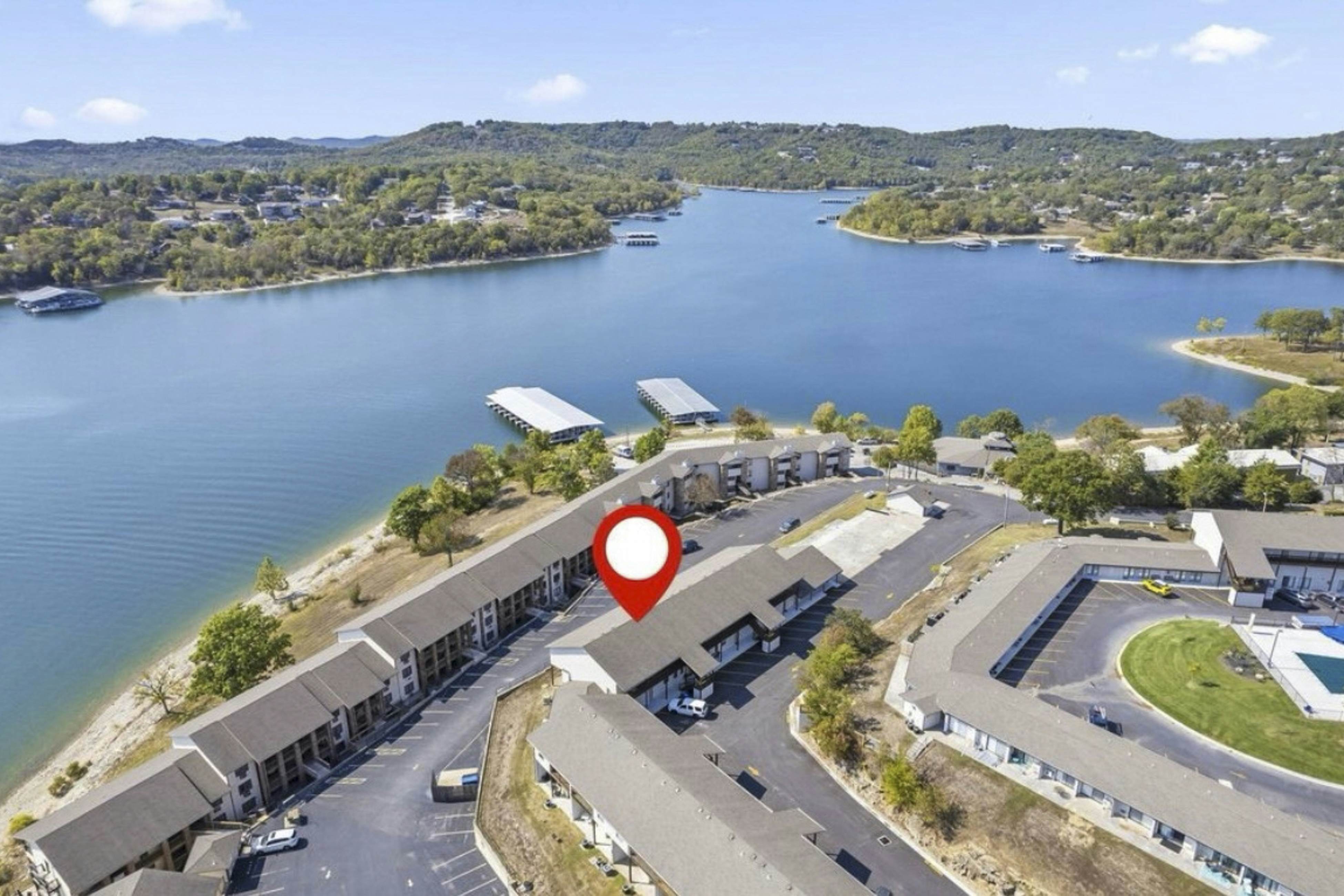 The Lookout at Kimberling Crossing