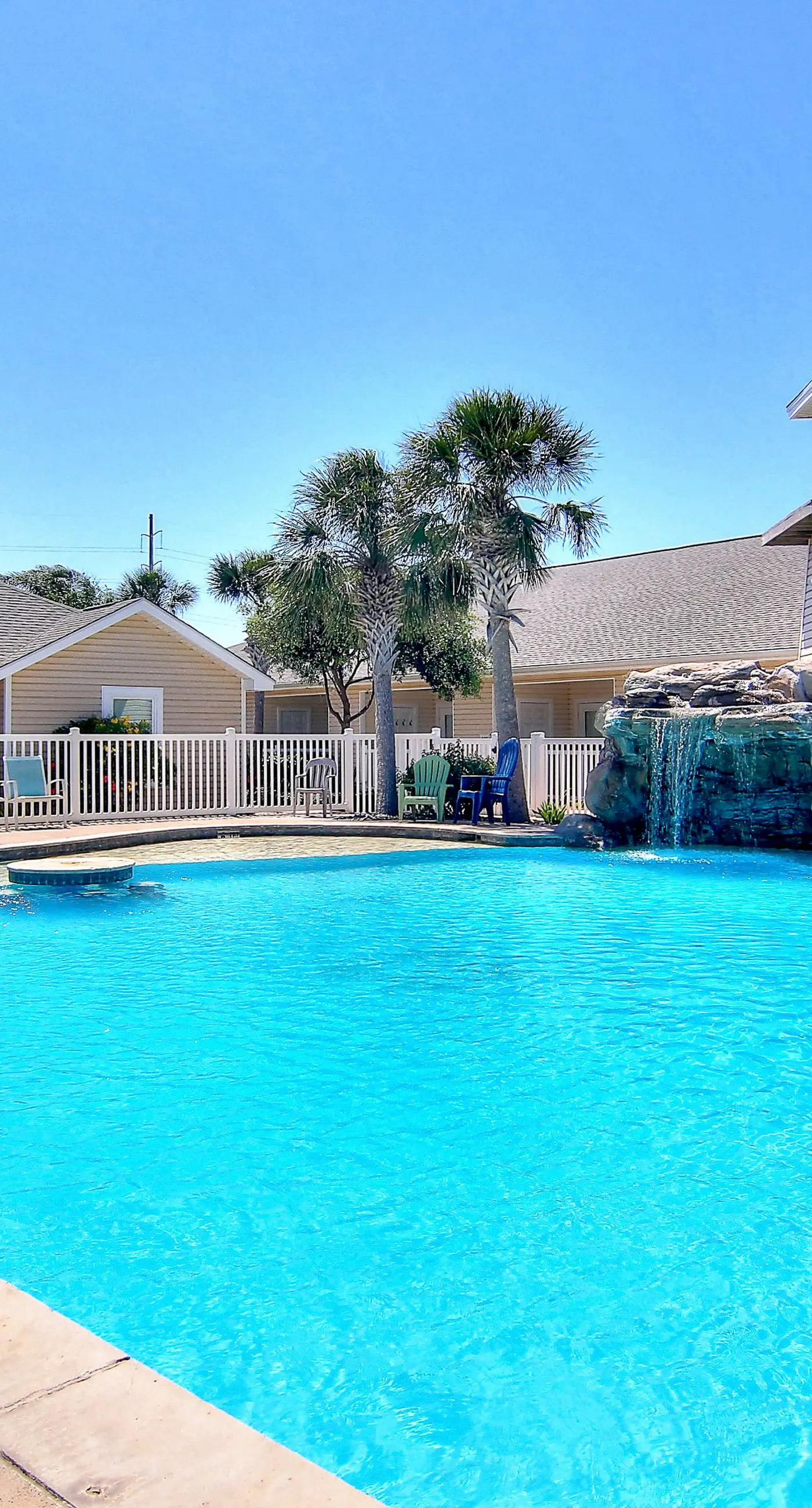 Palm Bay 305